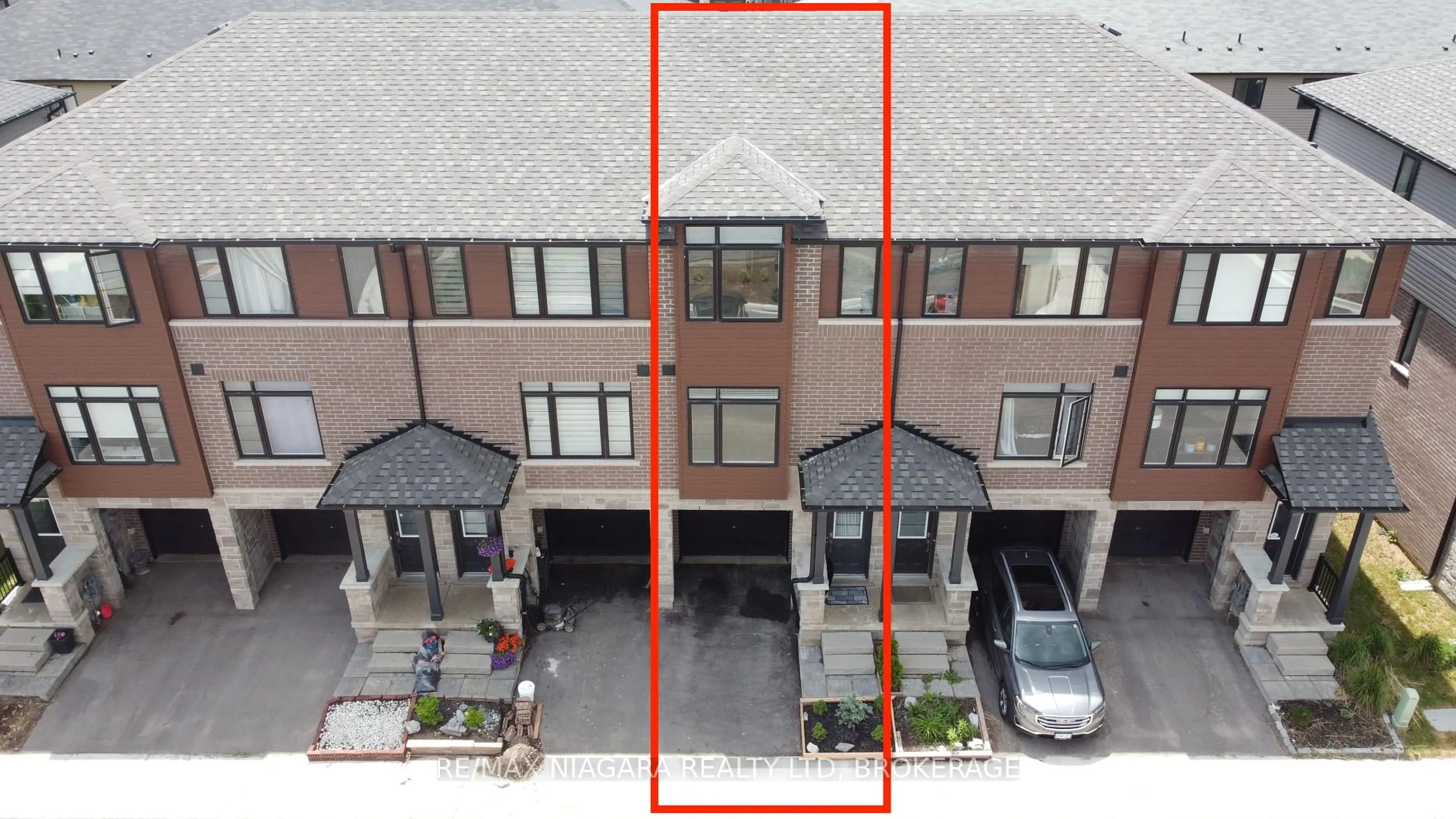 A pic from outside/outdoor area/front of a property/back of a property/a pic from drone, street for 461 Blackburn Dr #58, Brantford Ontario N3T 6S8