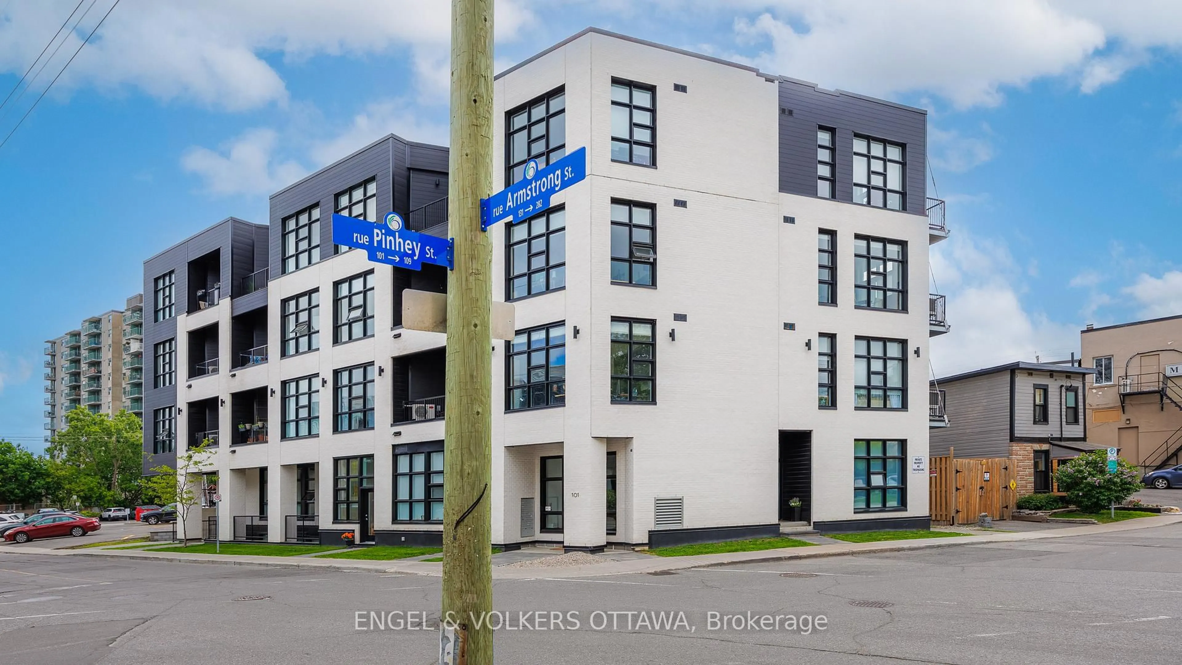 Unknown for 101 Pinhey St #102, Ottawa Ontario K1Y 1V9