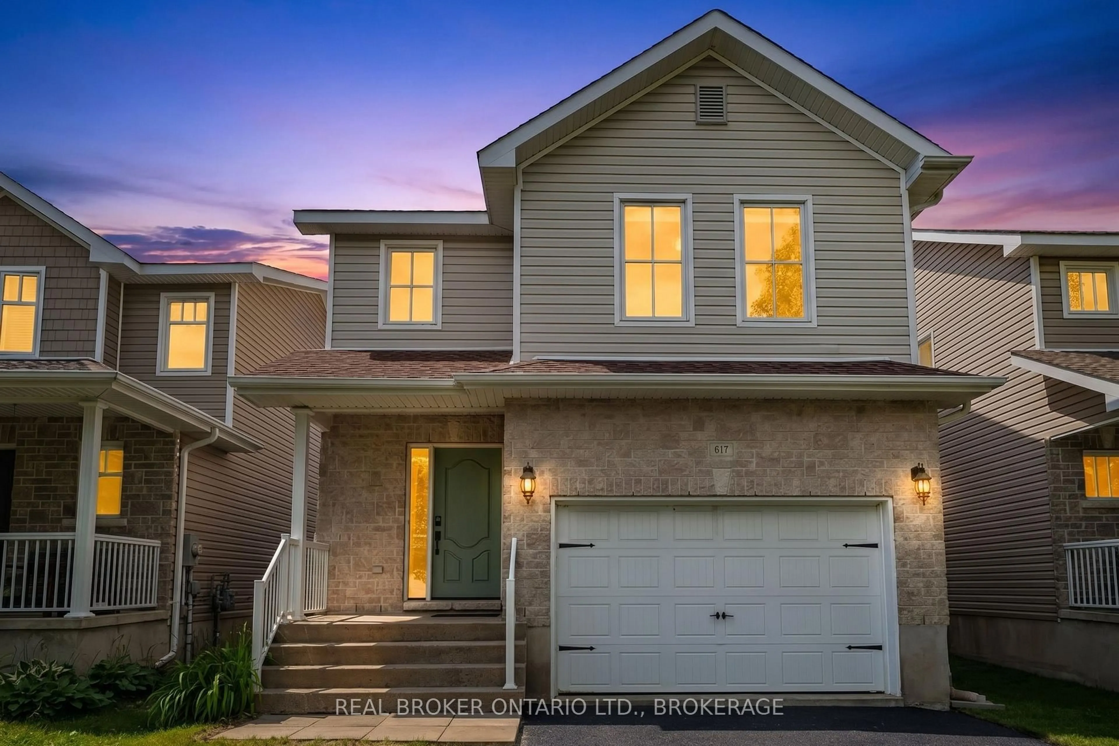 Home with vinyl exterior material, street for 617 Walters St, Kingston Ontario K7K 0B6