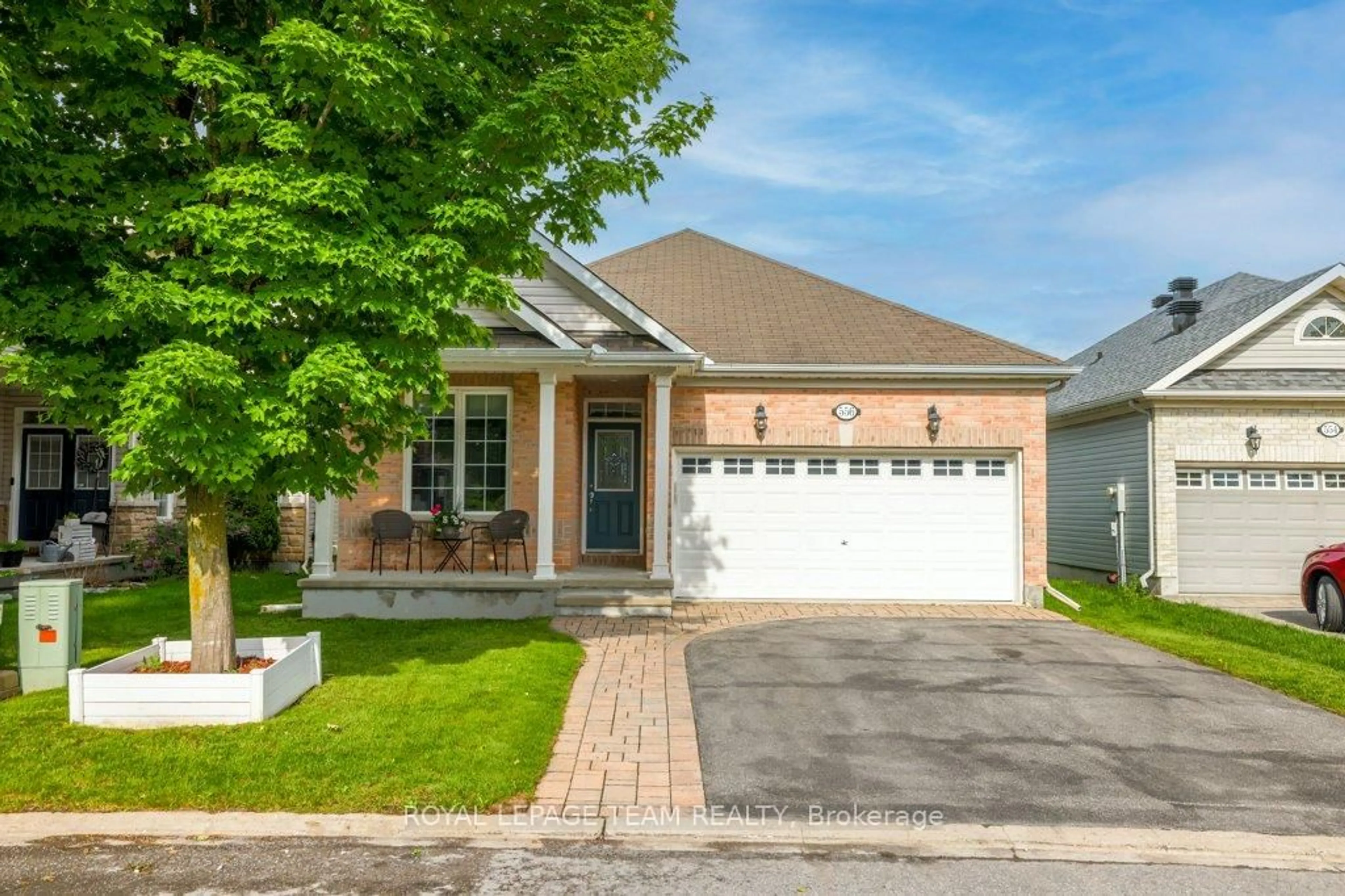 Home with brick exterior material, street for 556 Dalewood Cres, Ottawa Ontario K2S 0L3