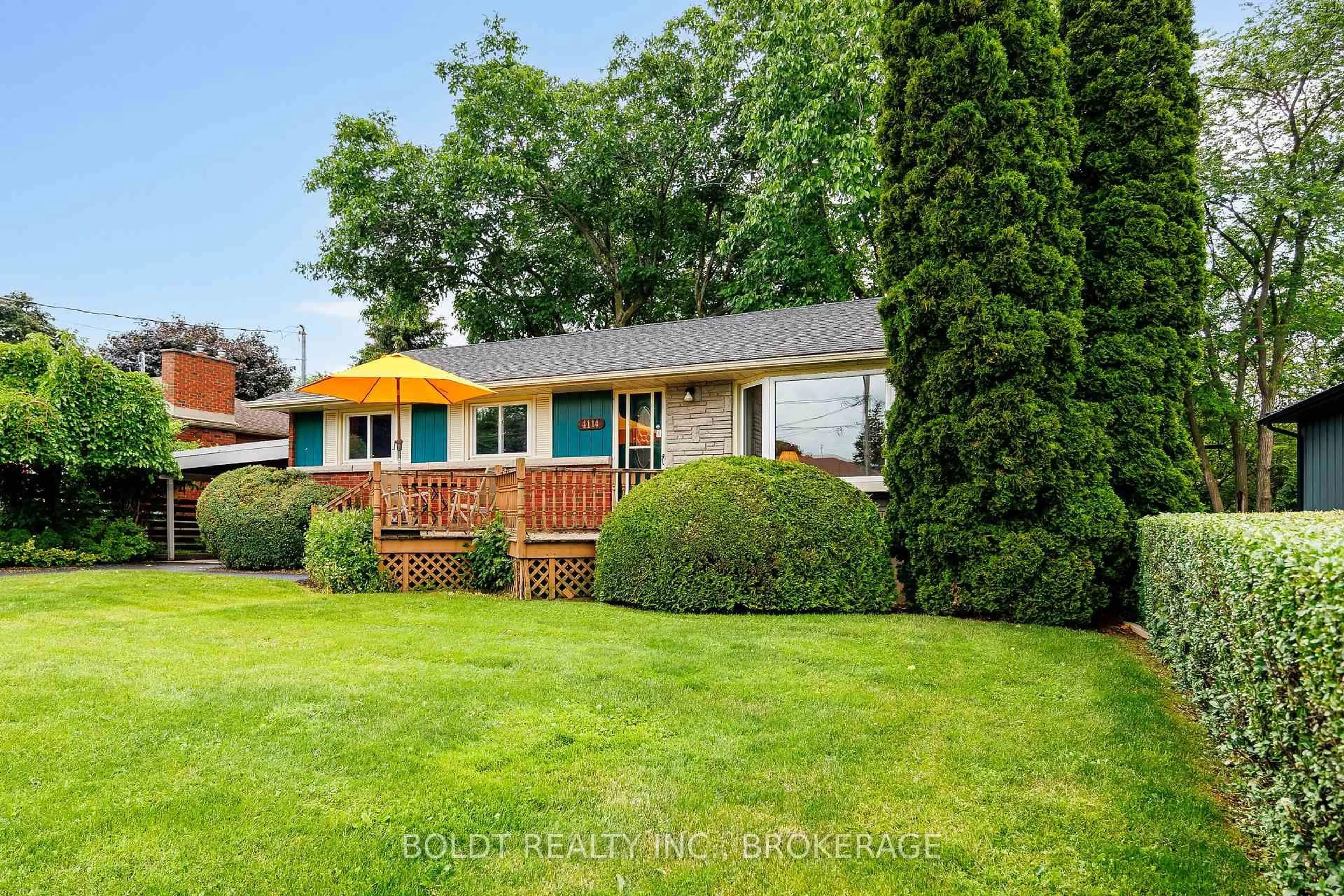 Unknown for 4114 Barry Dr, Lincoln Ontario L3J 0L3