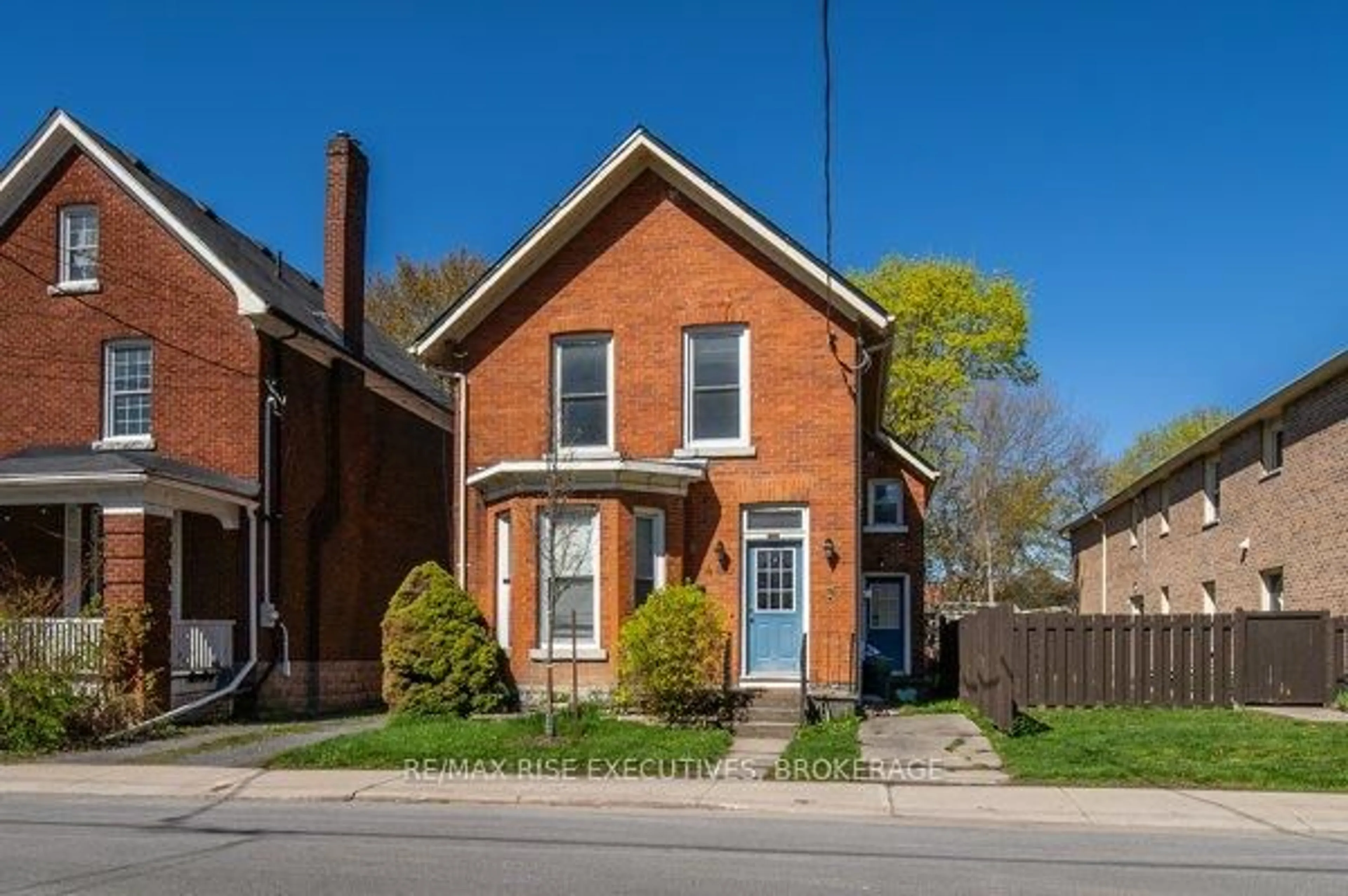 Home with brick exterior material, street for 480 Victoria St, Kingston Ontario K7L 3Z7
