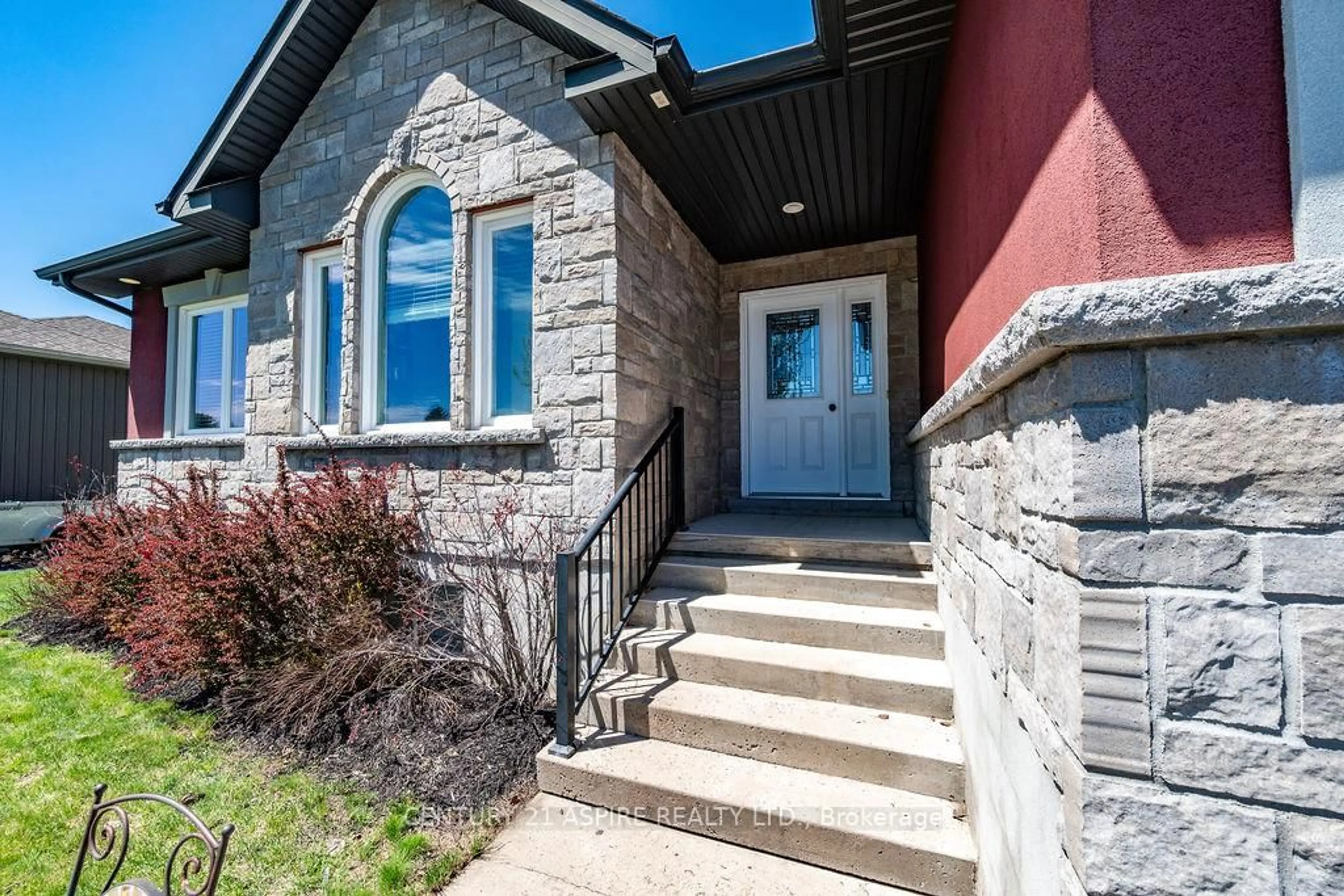 Home with brick exterior material, unknown for 7 Nick St, Petawawa Ontario K8H 0B7