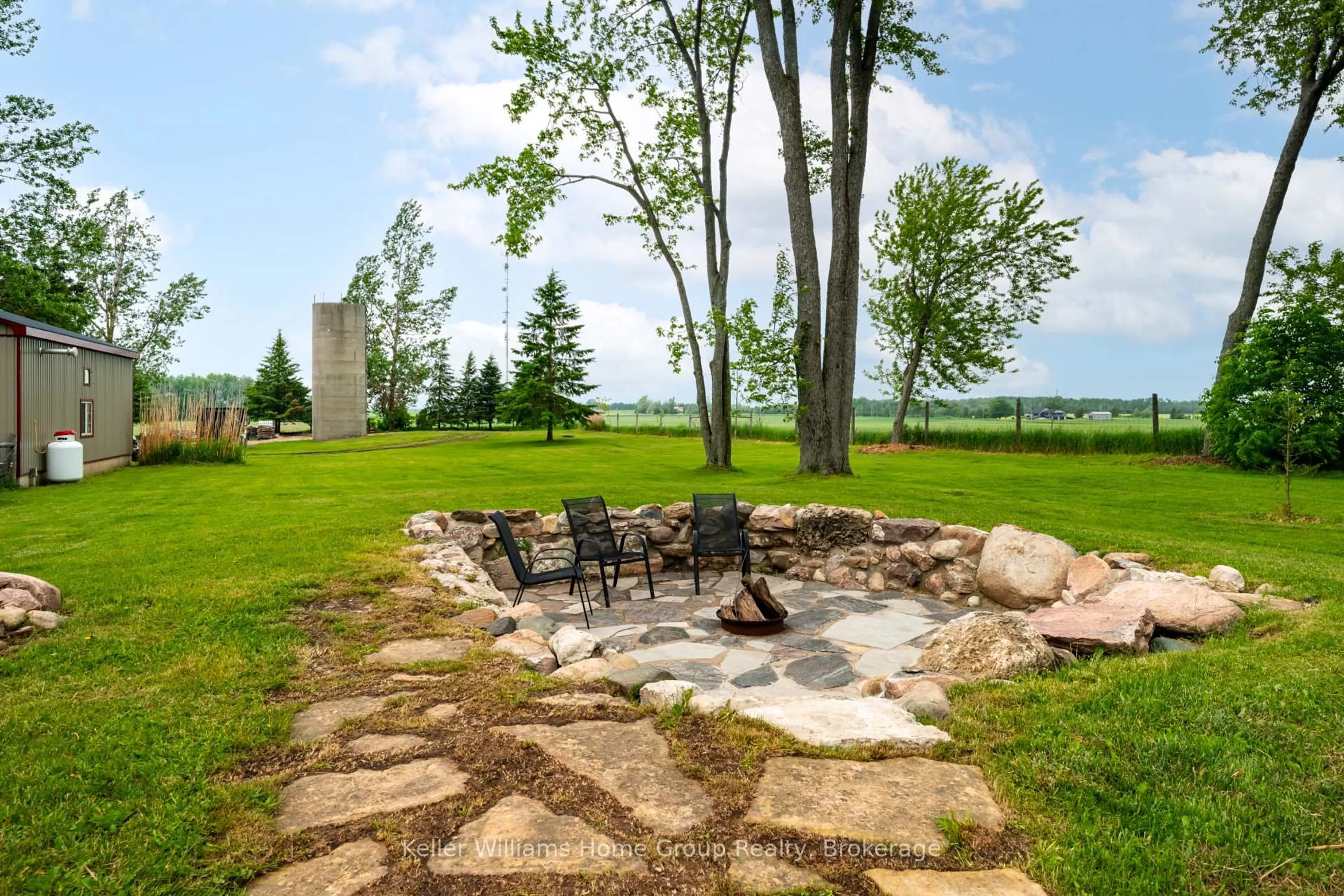 Patio, water/lake/river/ocean view for 7866 Sideroad 18 Rd, Mapleton Ontario N0G 1A0