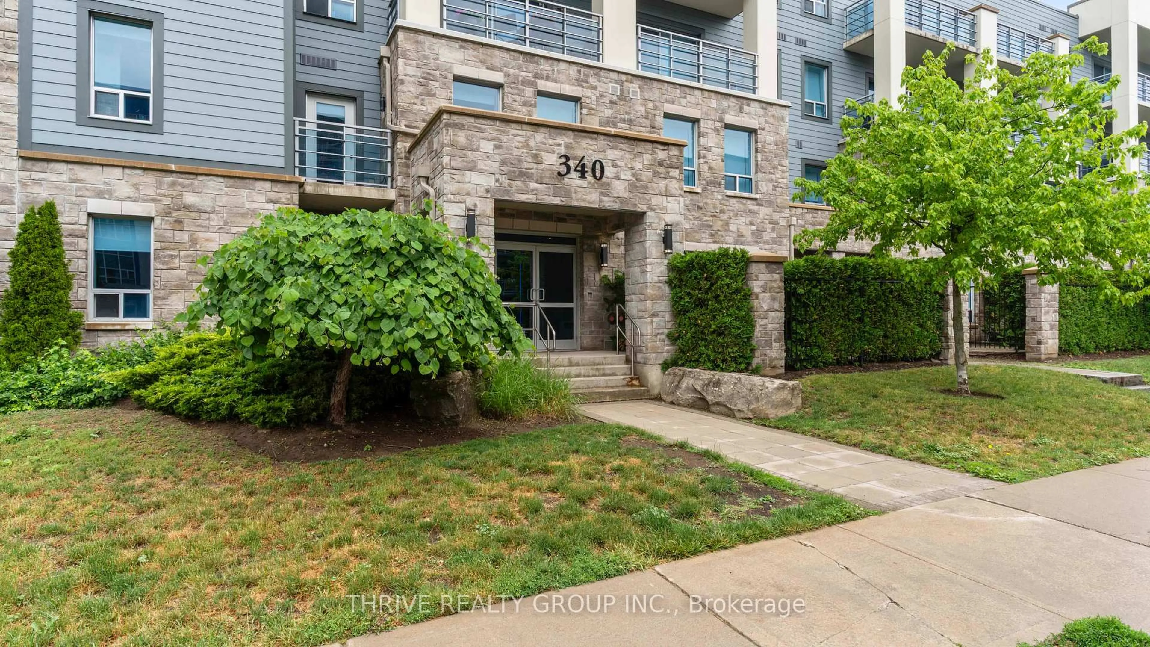 Patio, street for 340 Sugarcreek Tr #105, London North Ontario N6H 0G4