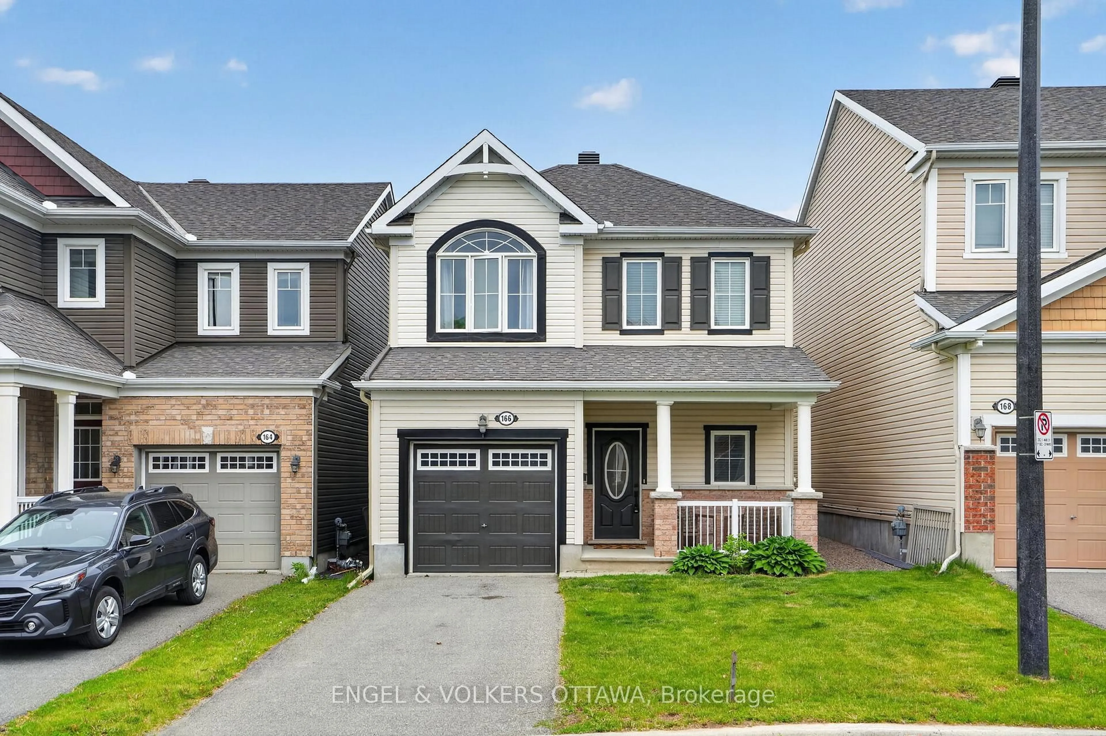 Unknown for 166 Lily Pond St, Ottawa Ontario K2M 0J5