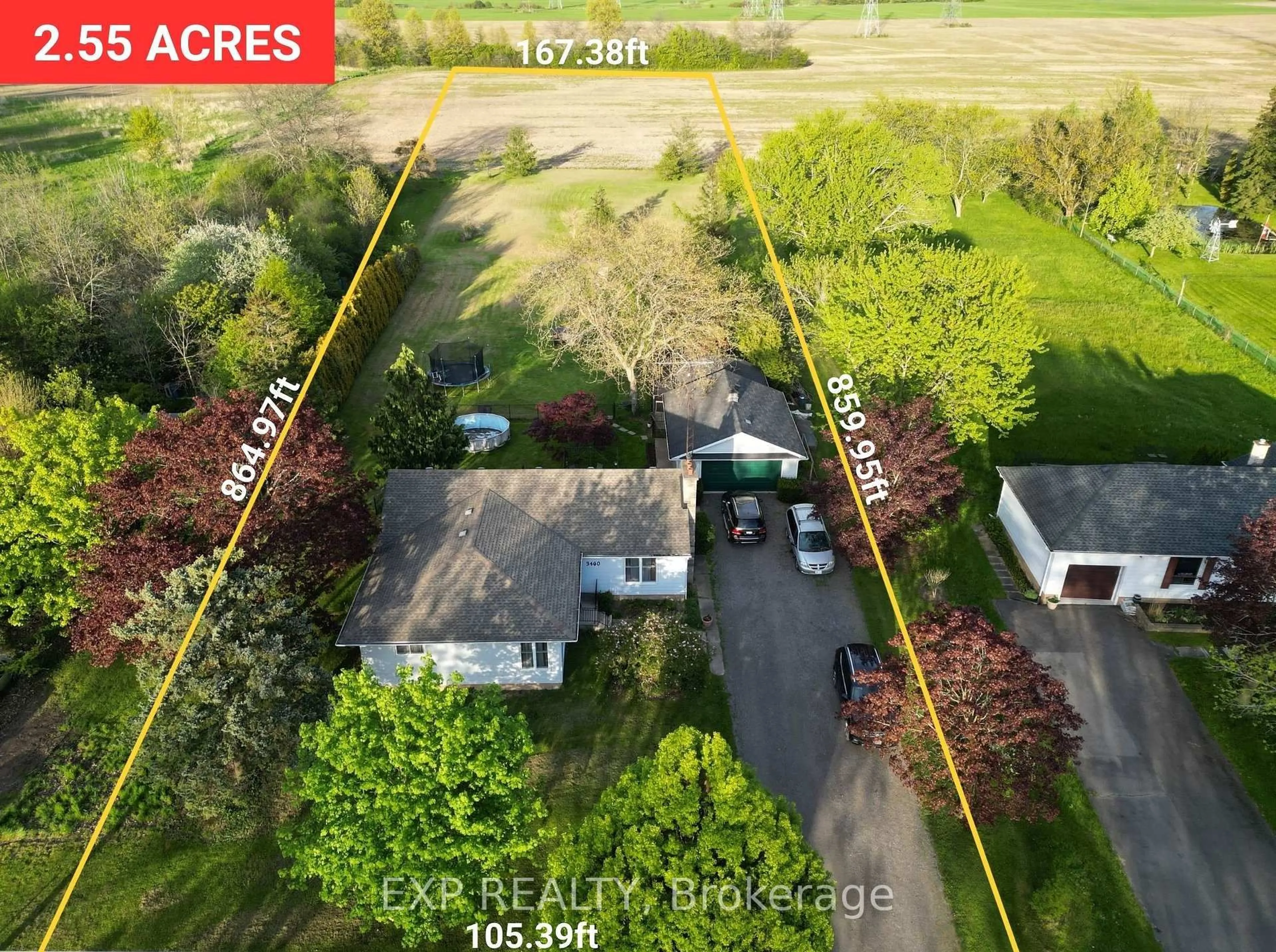 A pic from outside/outdoor area/front of a property/back of a property/a pic from drone, street for 3460 Garner Rd, Niagara Falls Ontario L2H 0S3