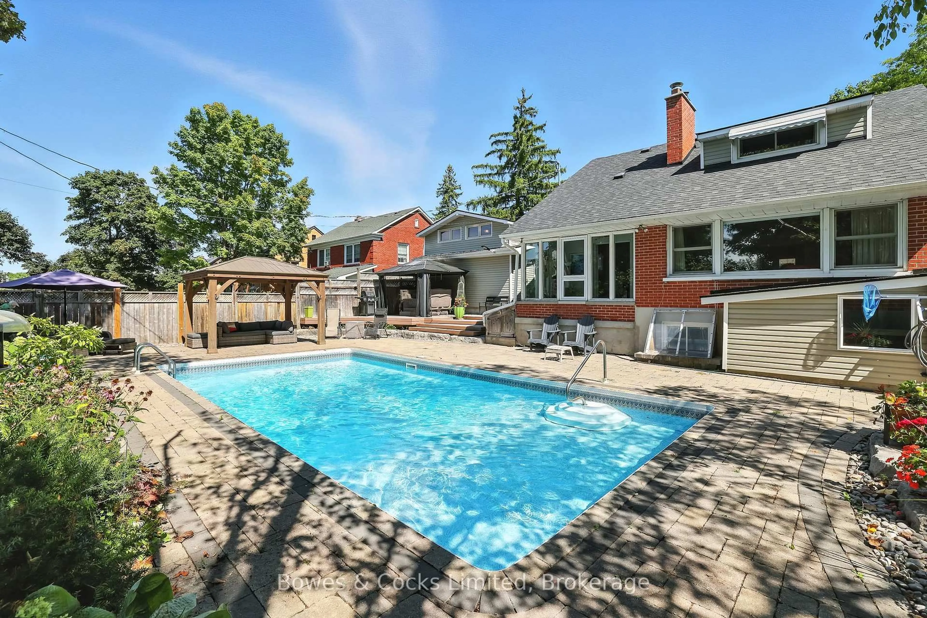 Pool for 433 Manorhill Ave, Peterborough Ontario K9J 6H7