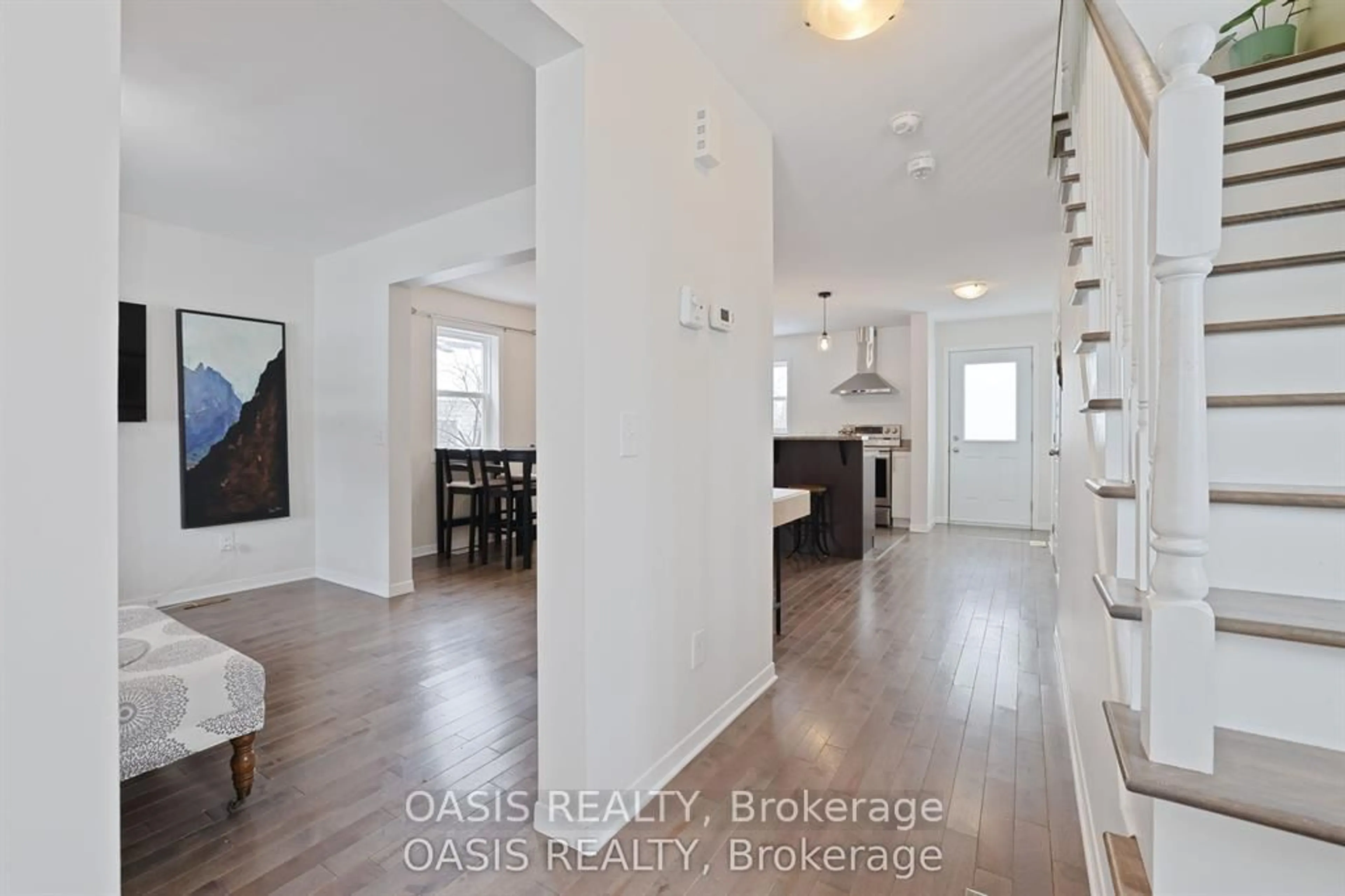 Indoor entryway for 61 Herriott St, Carleton Place Ontario K7C 2A6
