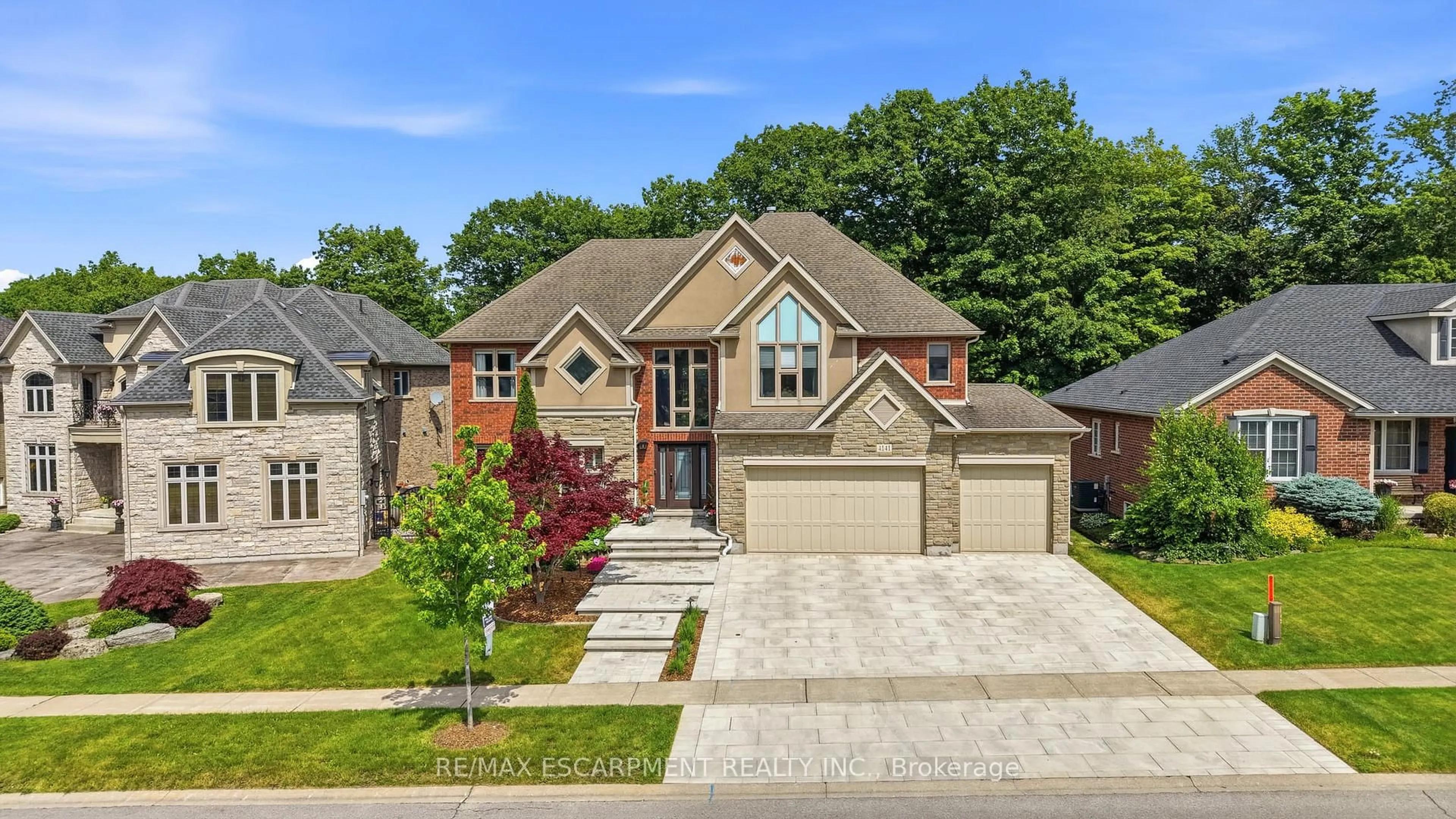 Home with brick exterior material, street for 4141 Stadelbauer Dr, Lincoln Ontario L3J 0L8
