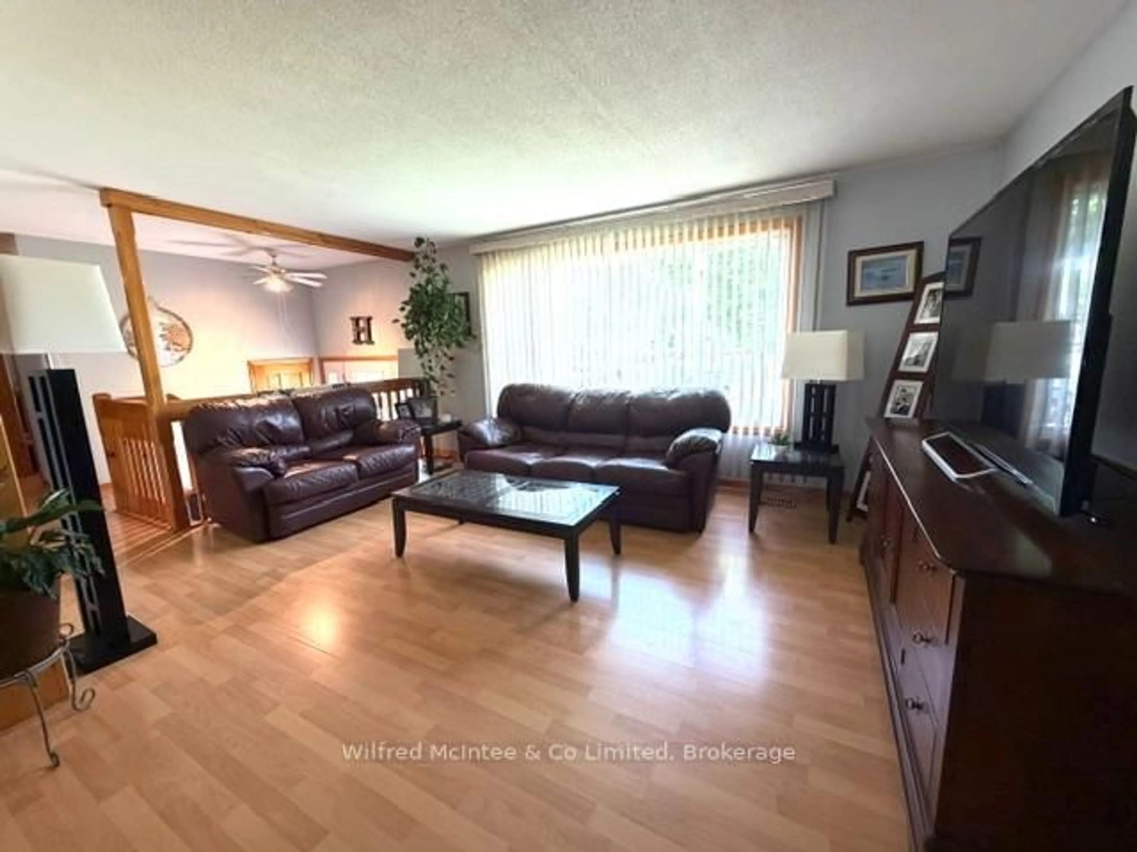 Living room with furniture, unknown for 925 Old Durham Rd, Brockton Ontario N0G 2V0