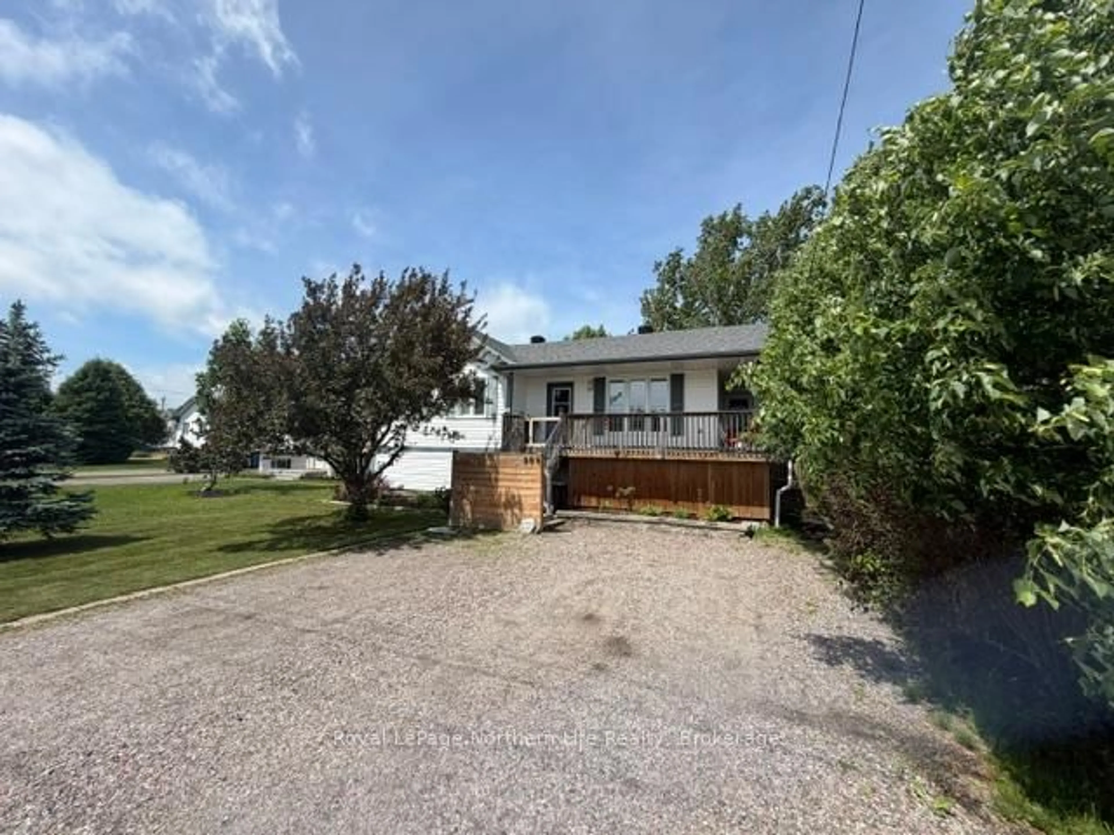 A pic from outside/outdoor area/front of a property/back of a property/a pic from drone, street for 509 Sabourin Rd, West Nipissing Ontario P2B 3J3