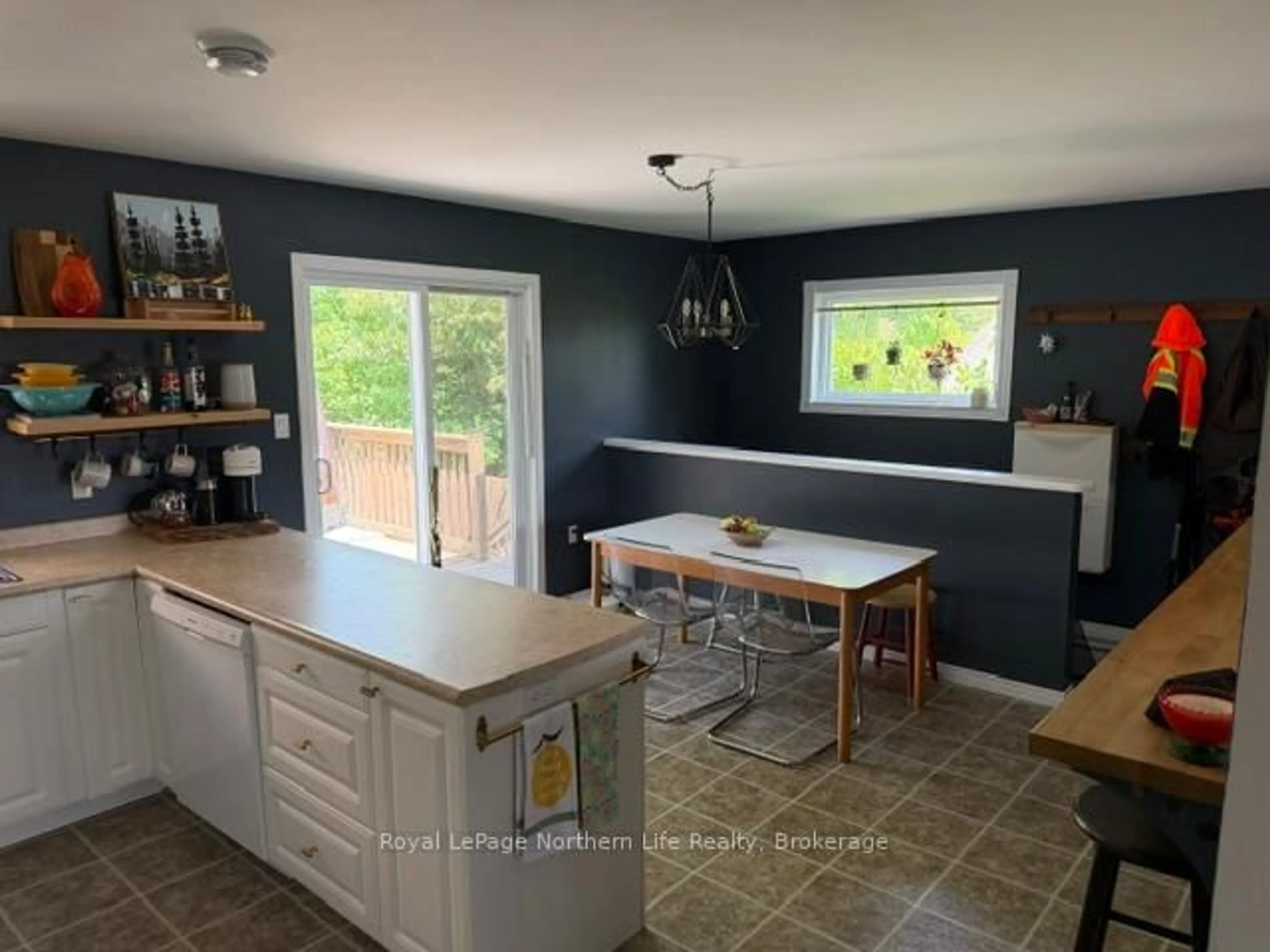 Open concept kitchen, unknown for 509 Sabourin Rd, West Nipissing Ontario P2B 3J3