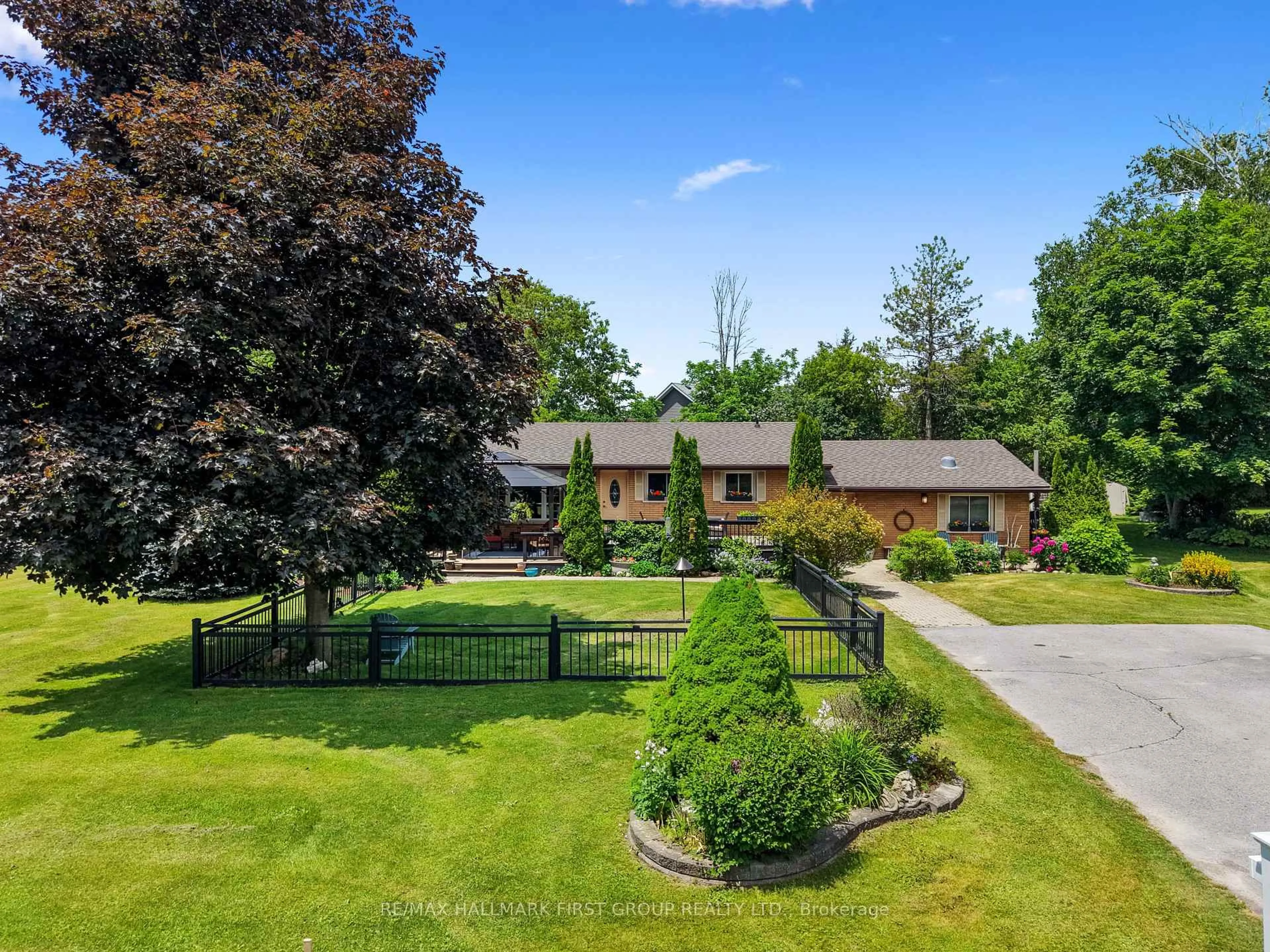 A pic from outside/outdoor area/front of a property/back of a property/a pic from drone, unknown for 8310 Smylie Rd, Hamilton Township Ontario K9A 4J7