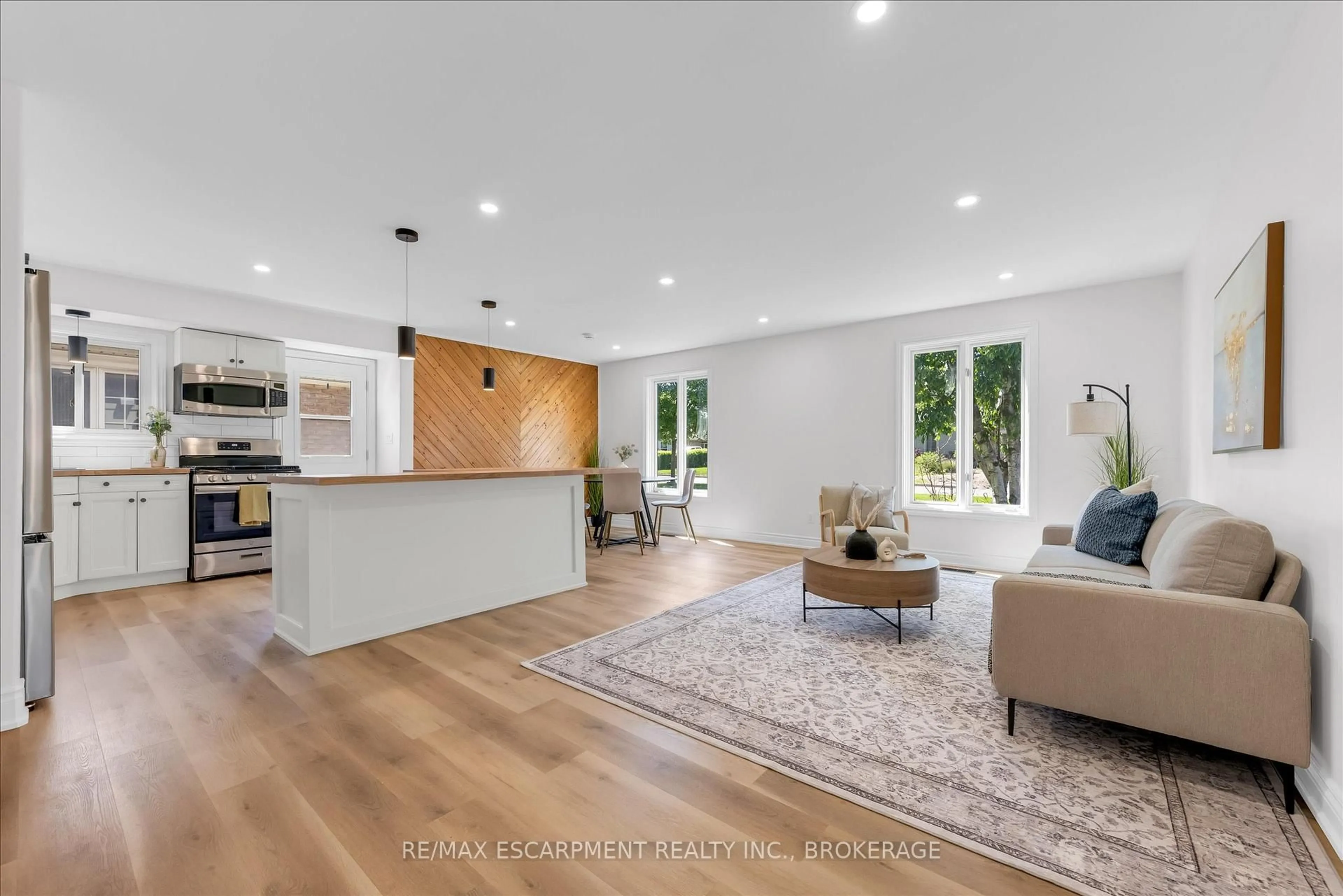 Open concept kitchen, unknown for 49 Grove Ave, St. Catharines Ontario L2P 1C9