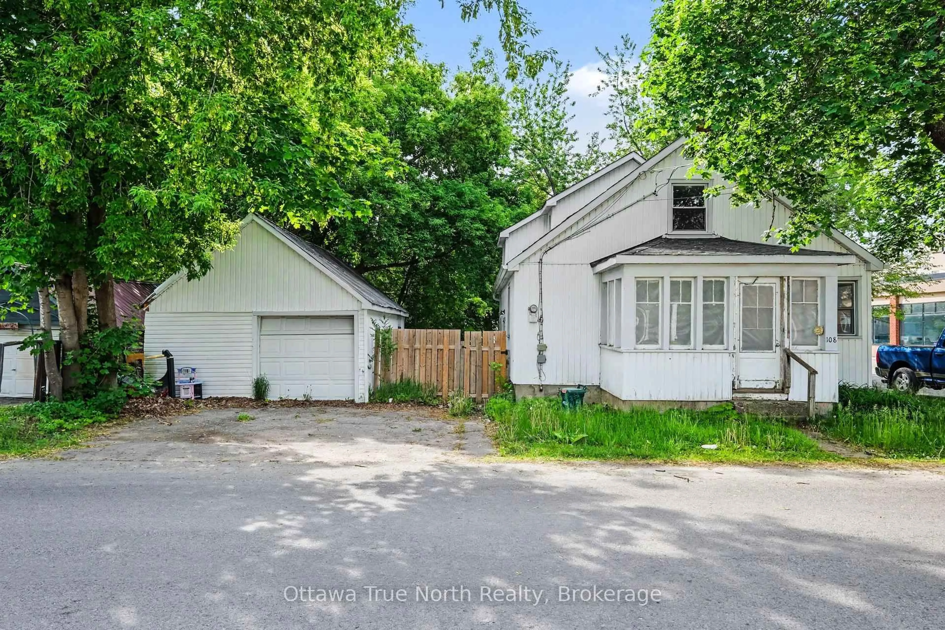 A pic from outside/outdoor area/front of a property/back of a property/a pic from drone, street for 108 Maley St, North Grenville Ontario K0G 1J0
