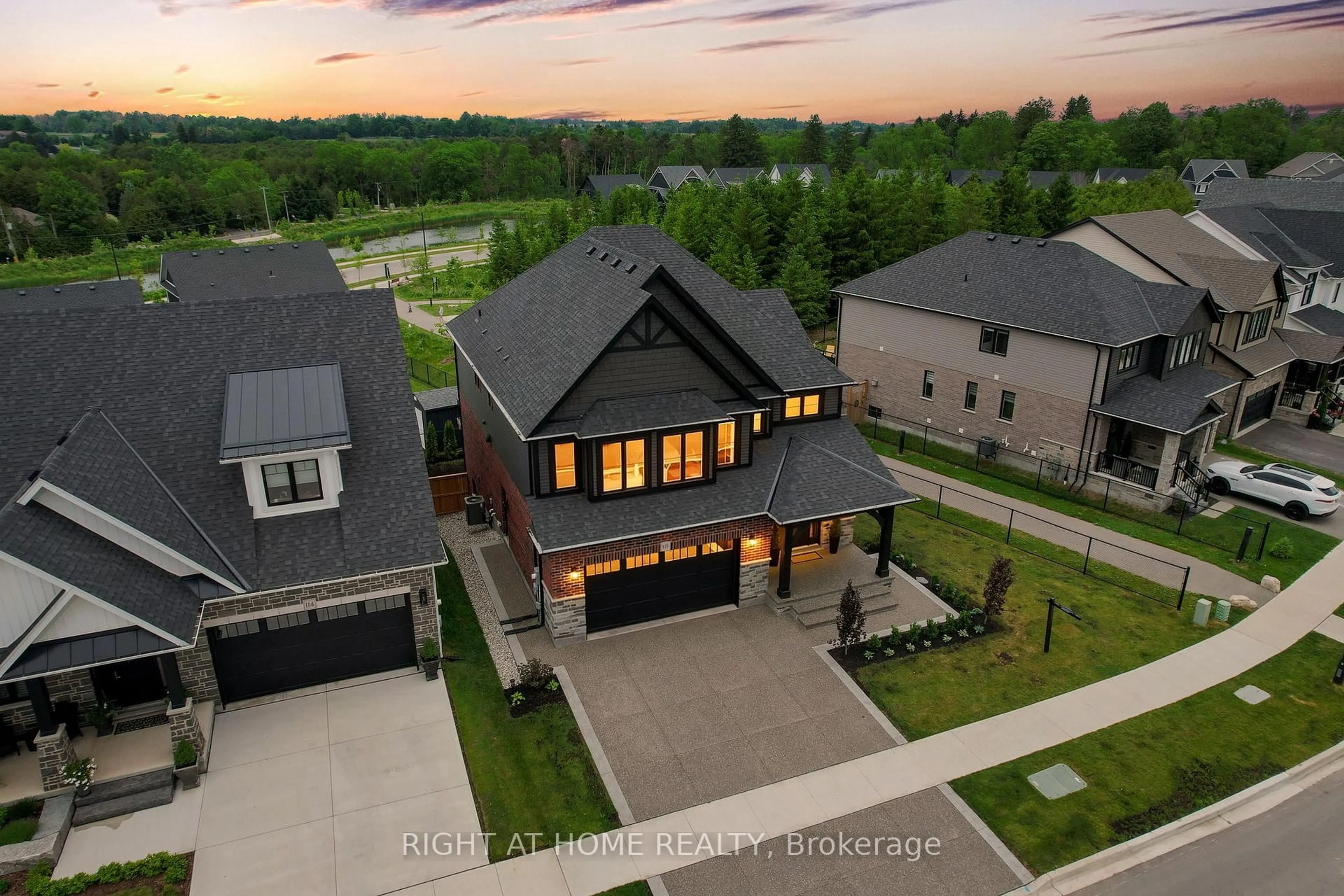 A pic from outside/outdoor area/front of a property/back of a property/a pic from drone, street for 118 HARRISON St, Centre Wellington Ontario N0B 1S0
