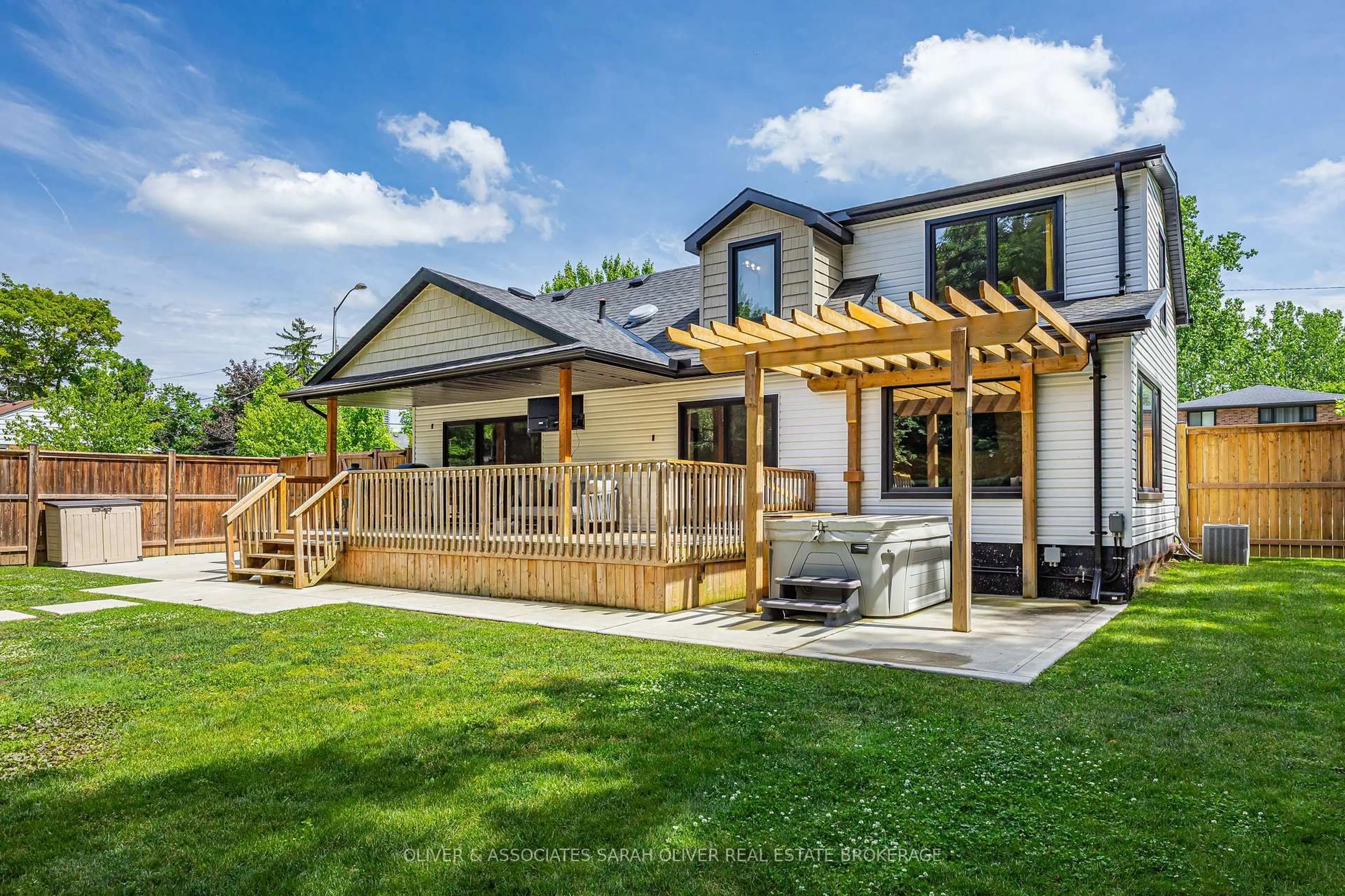 Patio, unknown for 167 Paul St, London North Ontario N6H 1L6