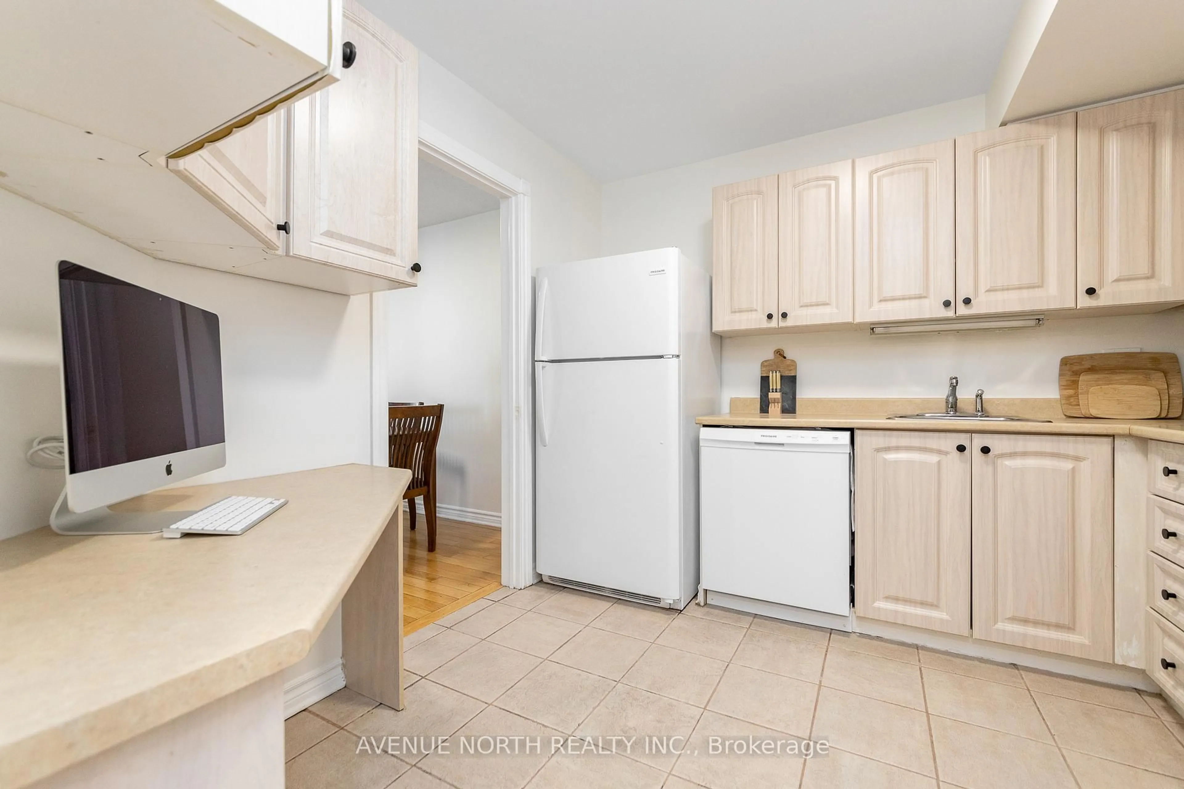 Standard kitchen, ceramic/tile floor for 270 Lorry Greenberg Dr #202, Ottawa Ontario K1T 3K2
