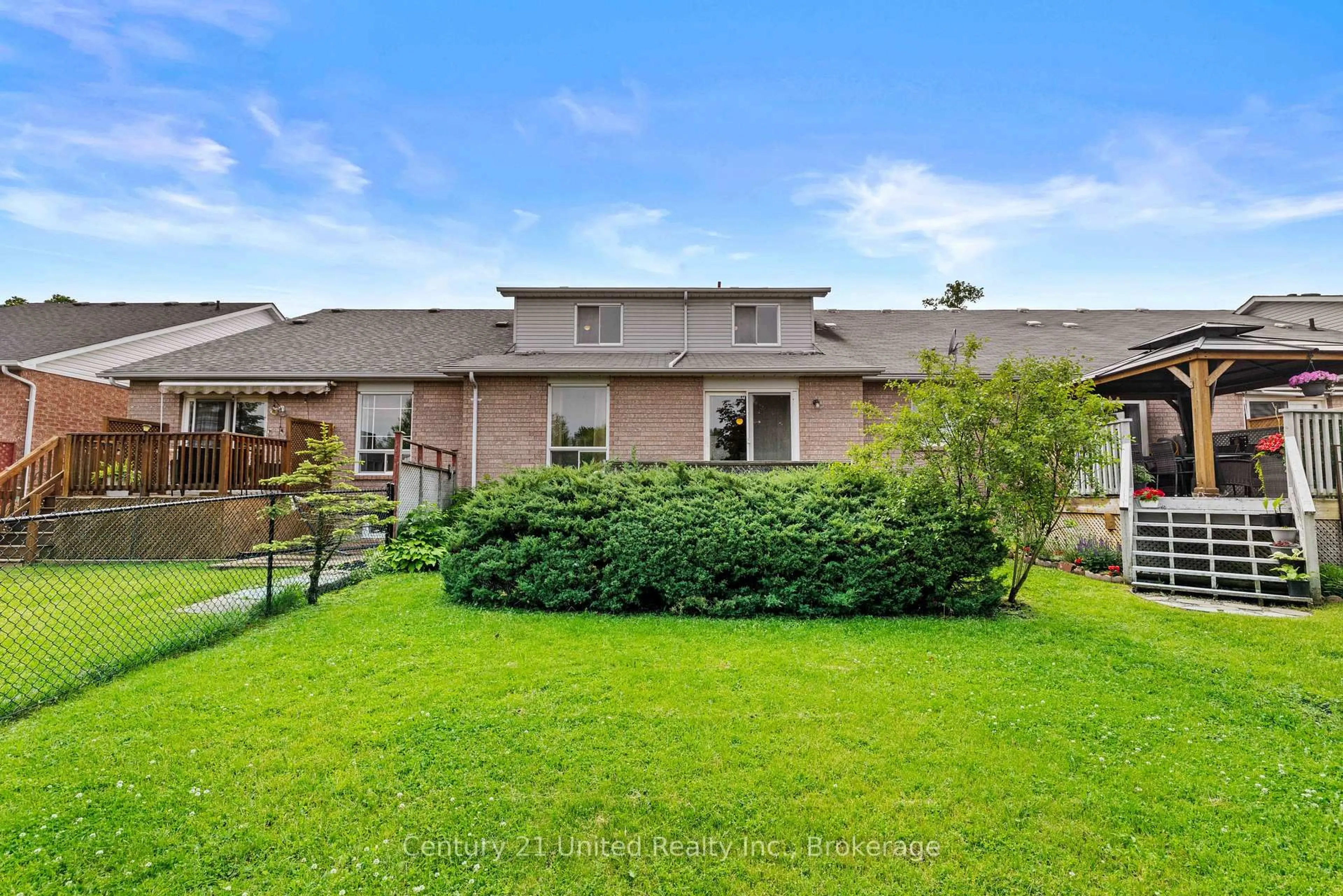 Patio, mountain view for 2438 Woodglade Blvd, Peterborough Ontario K9K 2K9