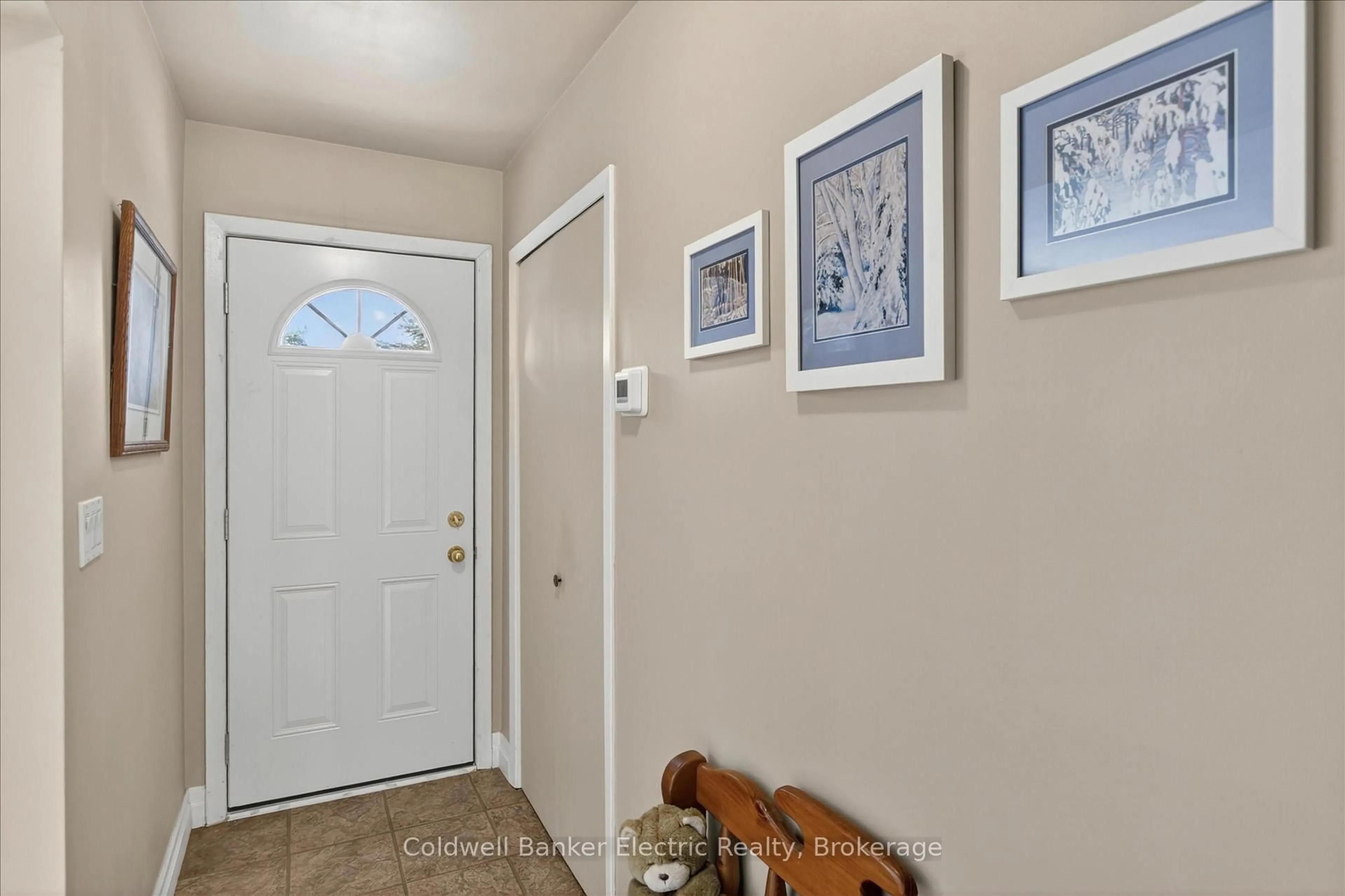 Indoor entryway for 282 County Rd 48 Rd, Havelock-Belmont-Methuen Ontario K0L 1Z0