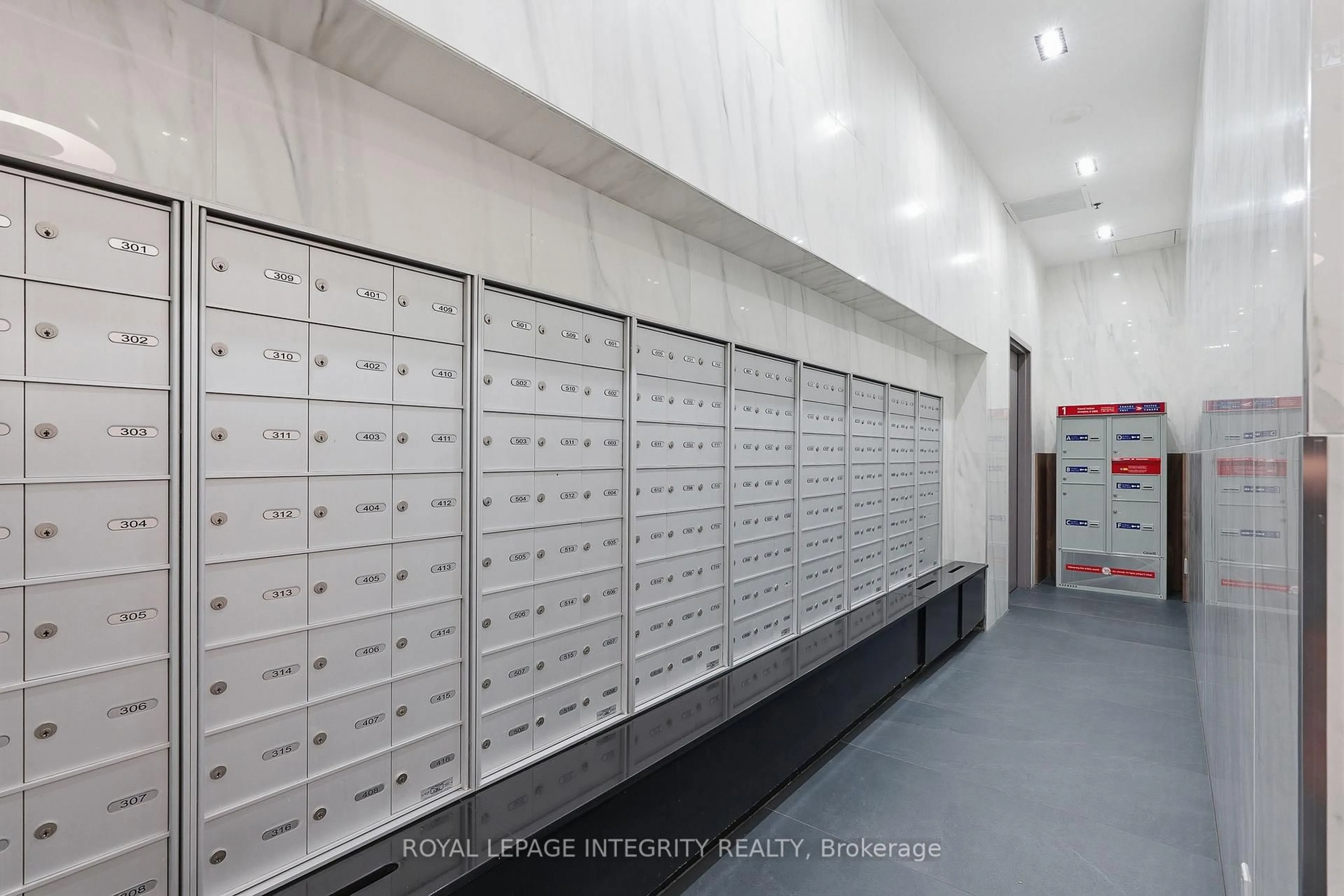 Storage room or clothes room or walk-in closet for 203 Catherine St #1203, Ottawa Ontario K2P 1J5