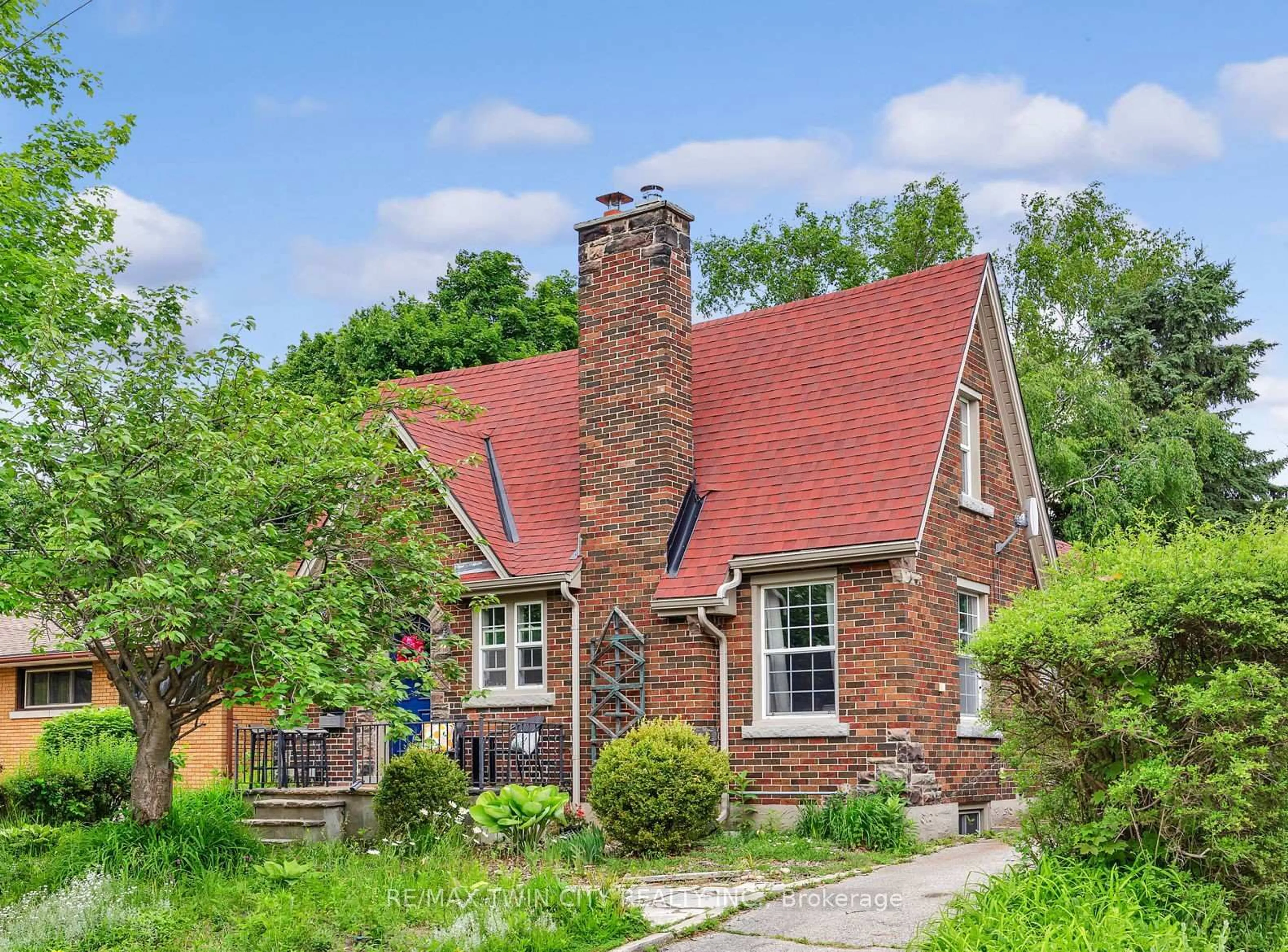 Home with brick exterior material, street for 360 Luella St, Kitchener Ontario N2H 2J4