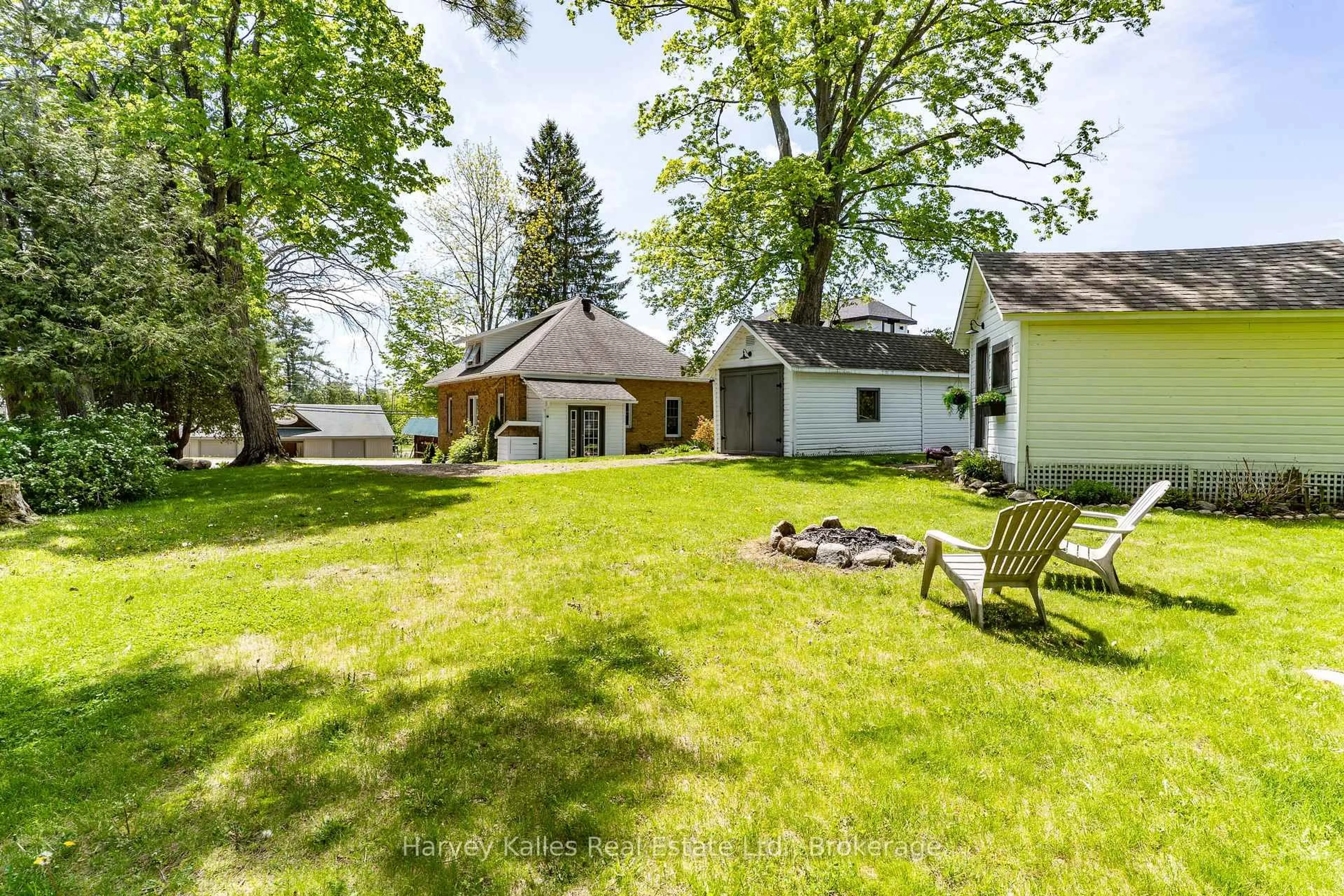 Patio, unknown for 3160 Muskoka 169 Rd, Muskoka Lakes Ontario P0C 1A0