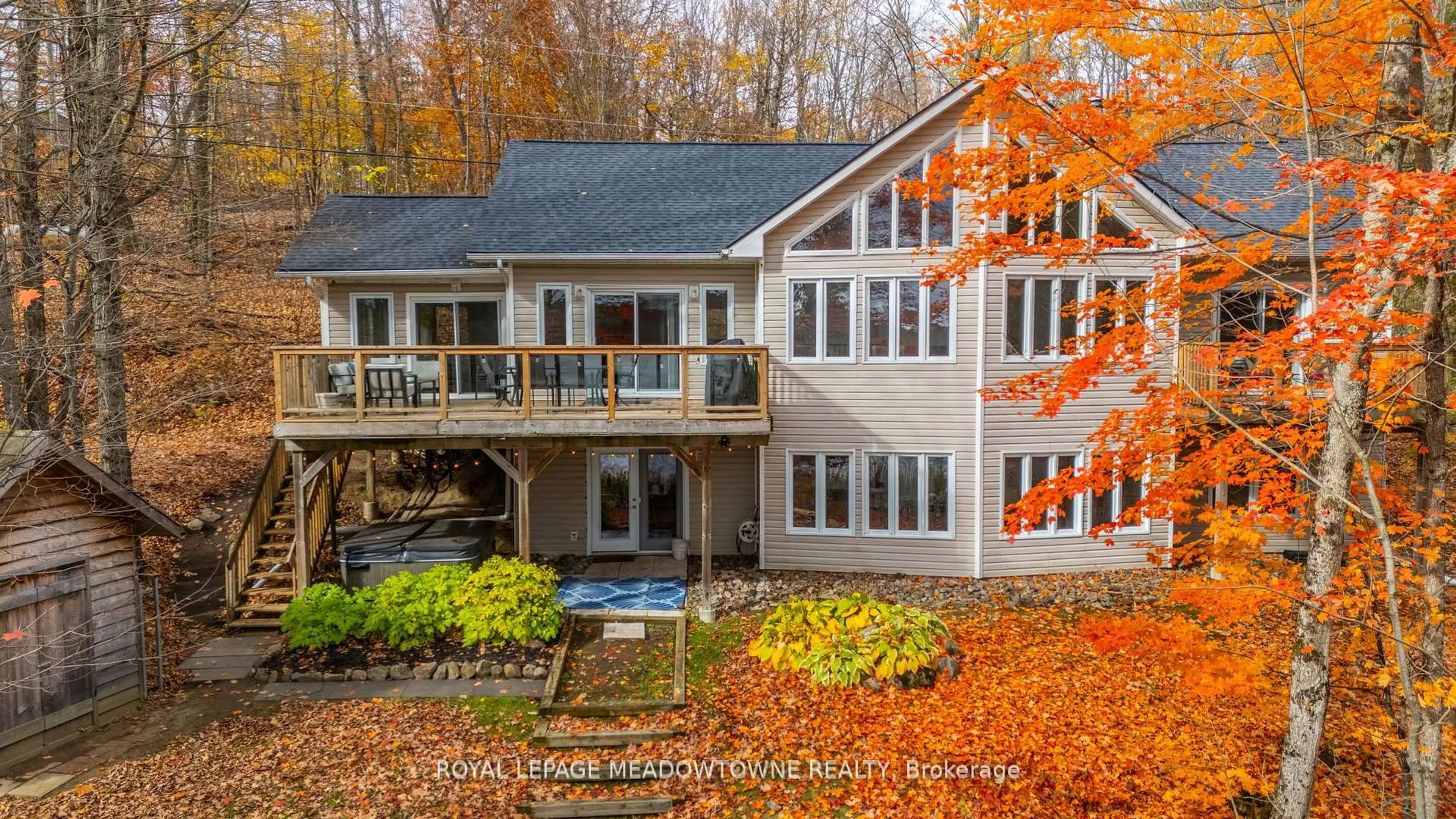 Home with vinyl exterior material, water/lake/river/ocean view for 1658 Hospitality Rd, Minden Hills Ontario K0M 2K0