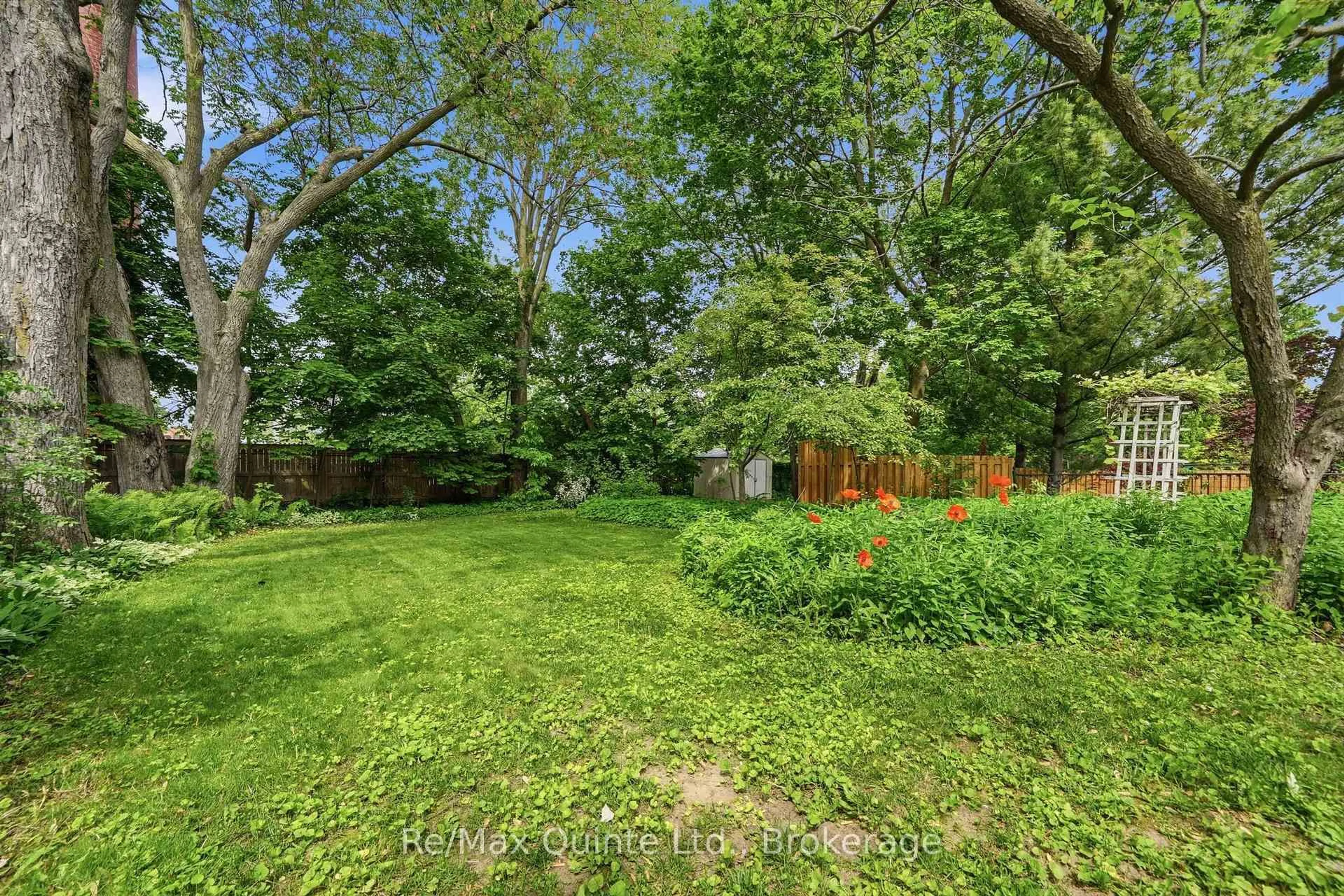 Unknown for 126 Dufferin Ave, Belleville Ontario K8N 3X1