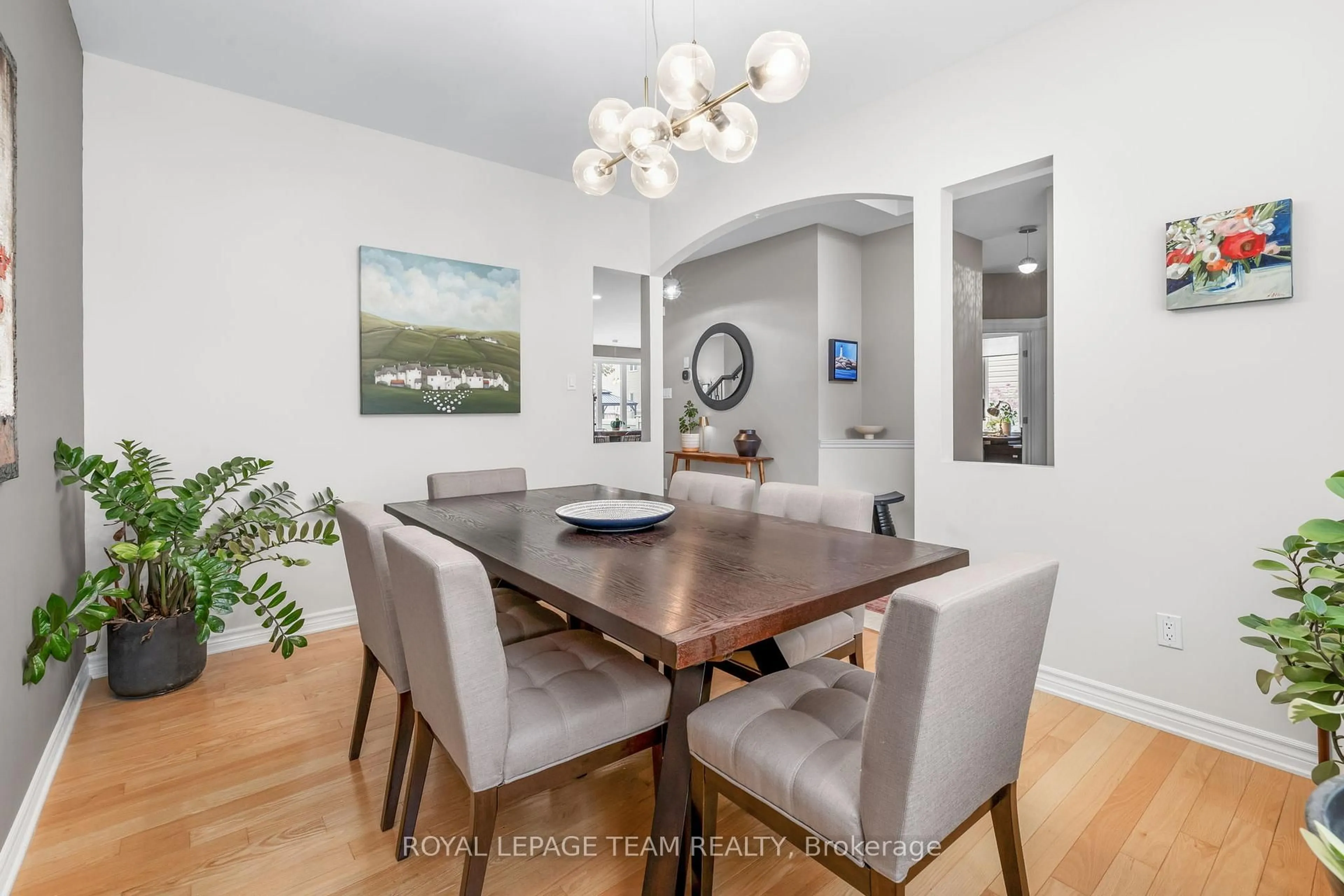 Dining room, wood/laminate floor for 1882 Montmère Ave, Ottawa Ontario K4A 0L7