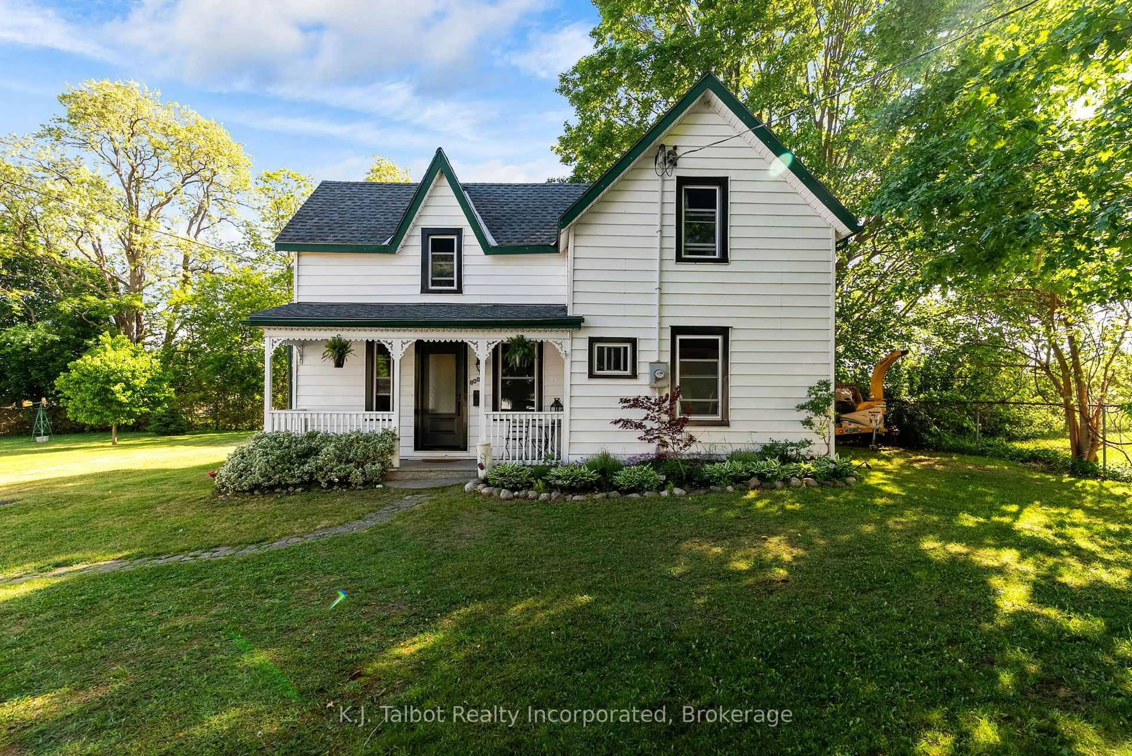 Home with vinyl exterior material, street for 345 Cambridge St, Goderich Ontario N7A 2Y9