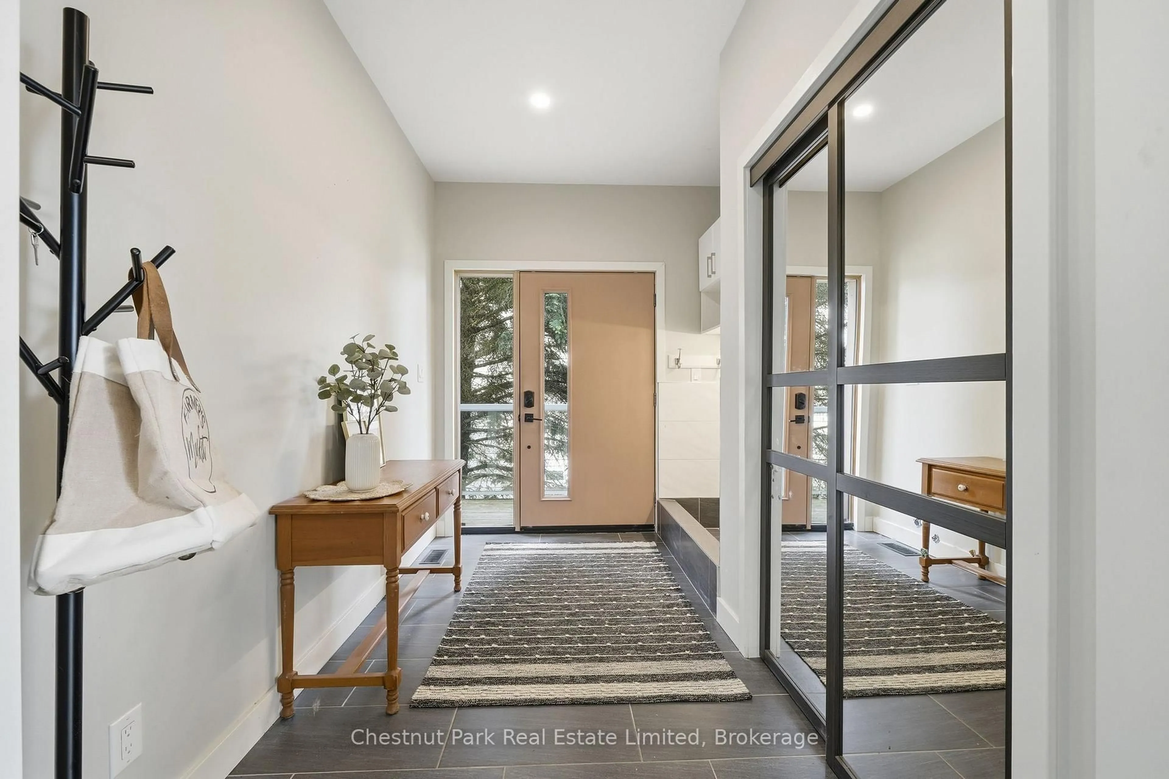 Indoor entryway for 78 Island Rd, Prince Edward County Ontario K0K 2T0