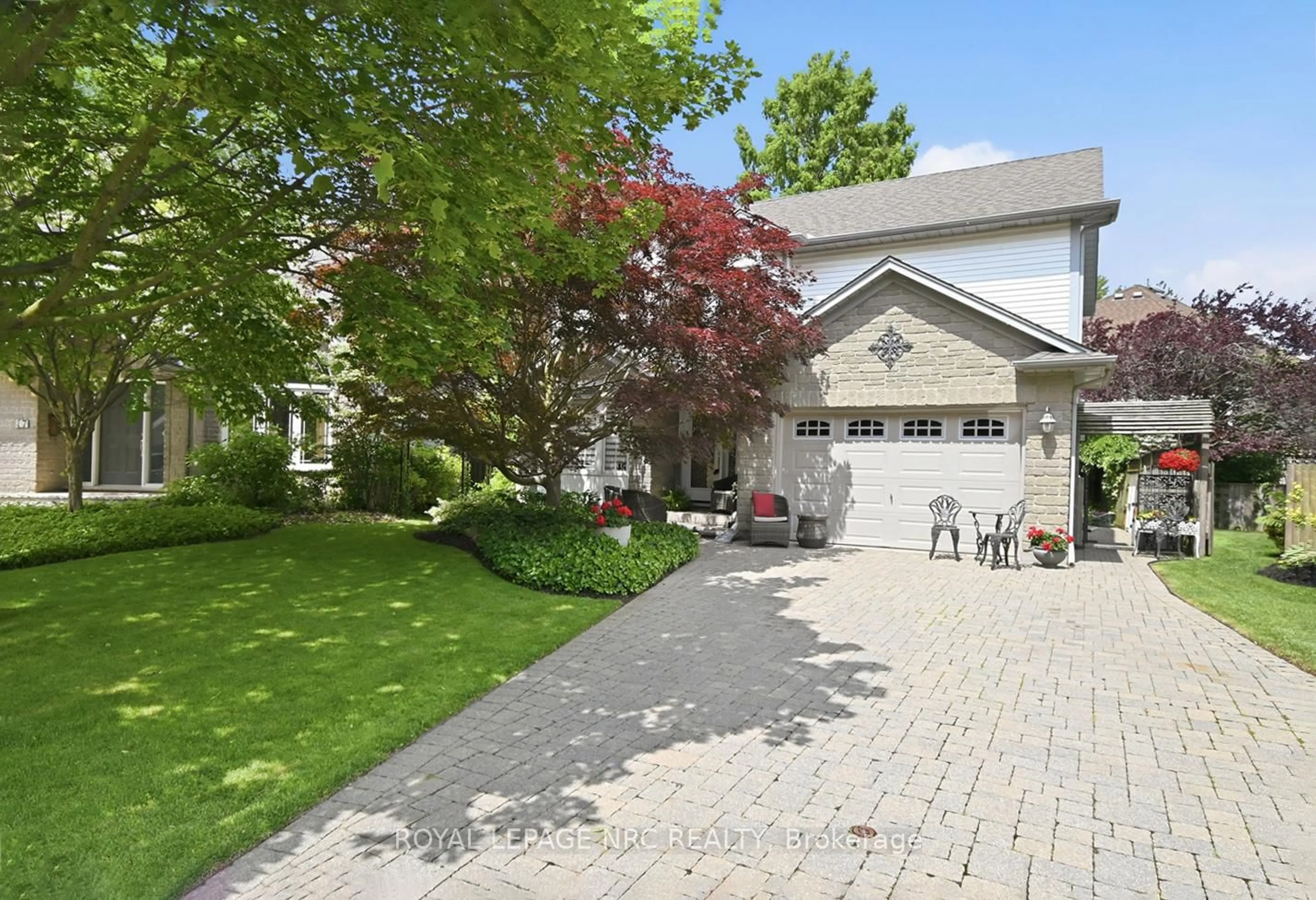 Unknown for 15 Brigantine Crt, St. Catharines Ontario L2M 7V4