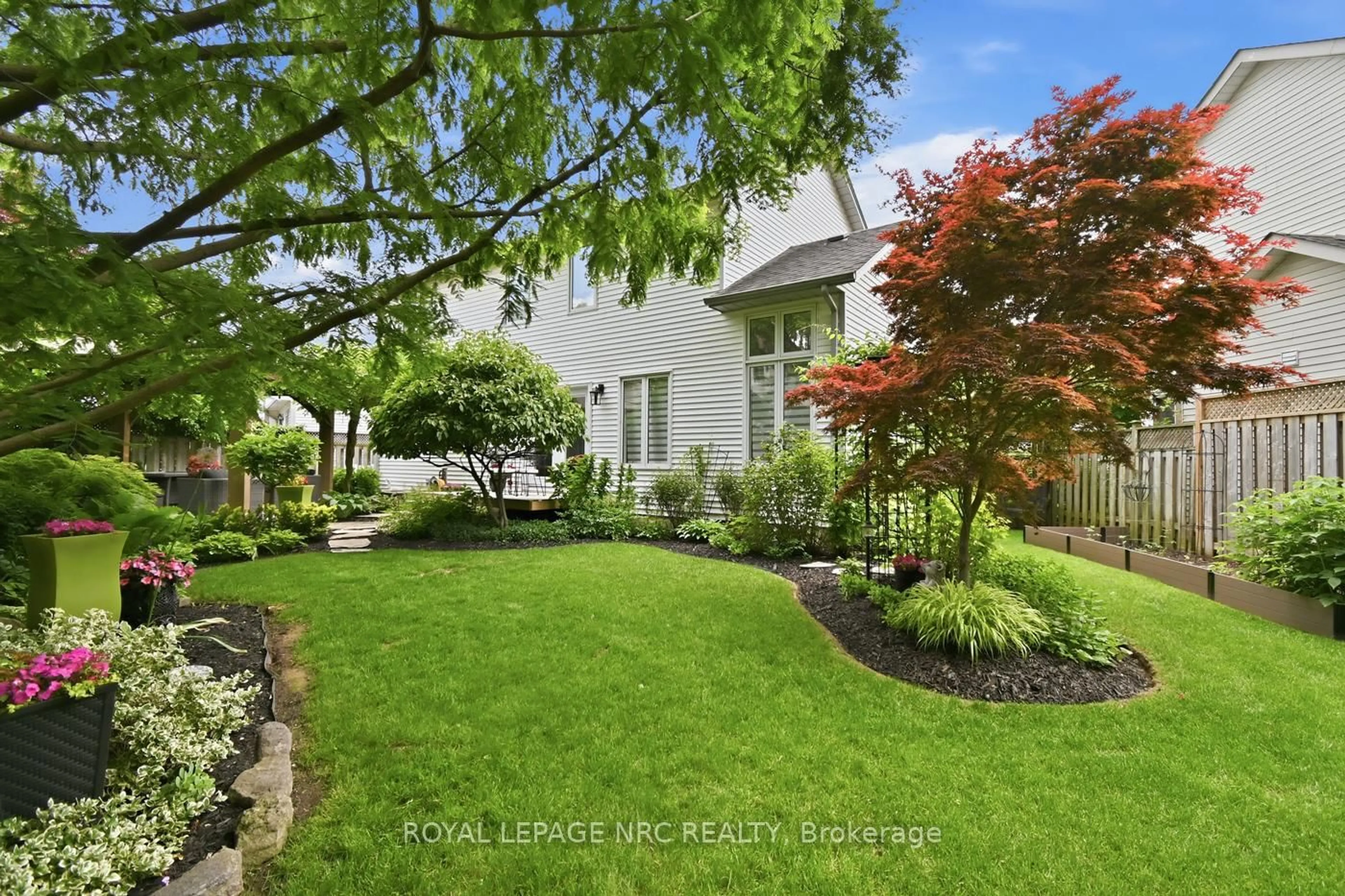 Unknown for 15 Brigantine Crt, St. Catharines Ontario L2M 7V4