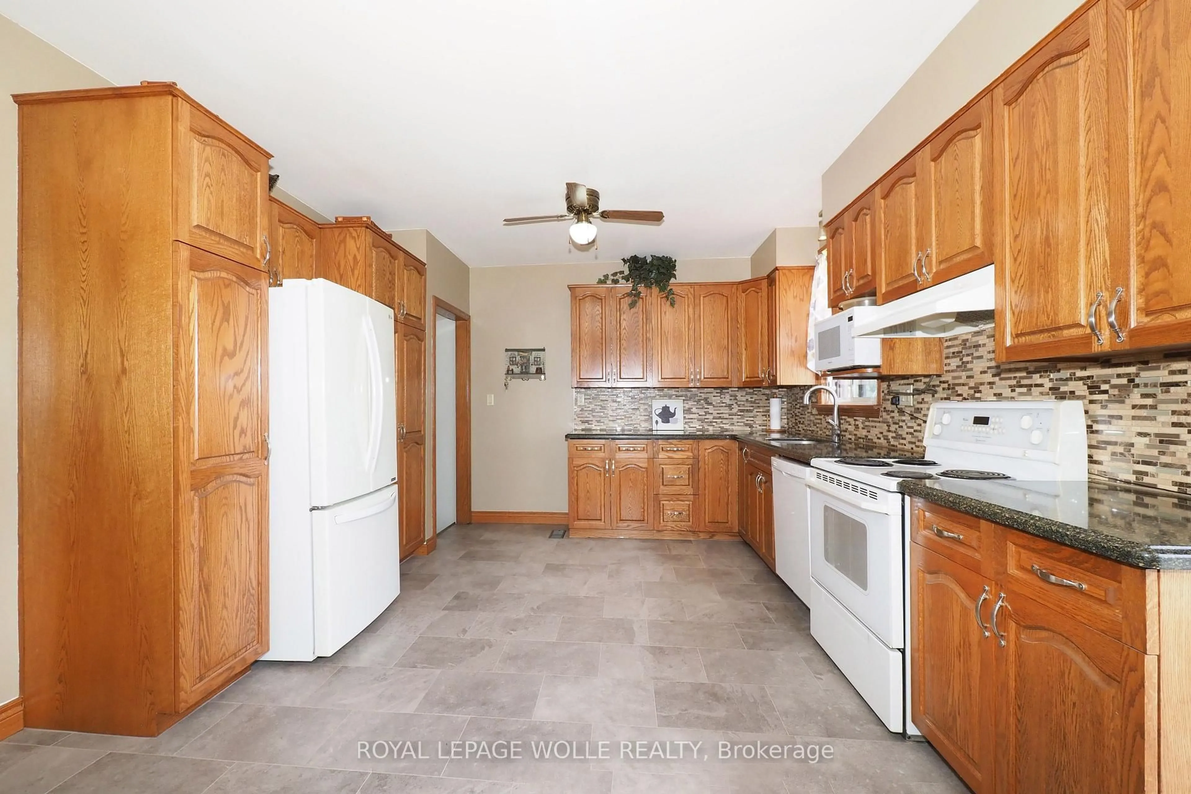Standard kitchen, ceramic/tile floor for 3407 LOBSINGER Line, Wellesley Ontario N0B 2M0