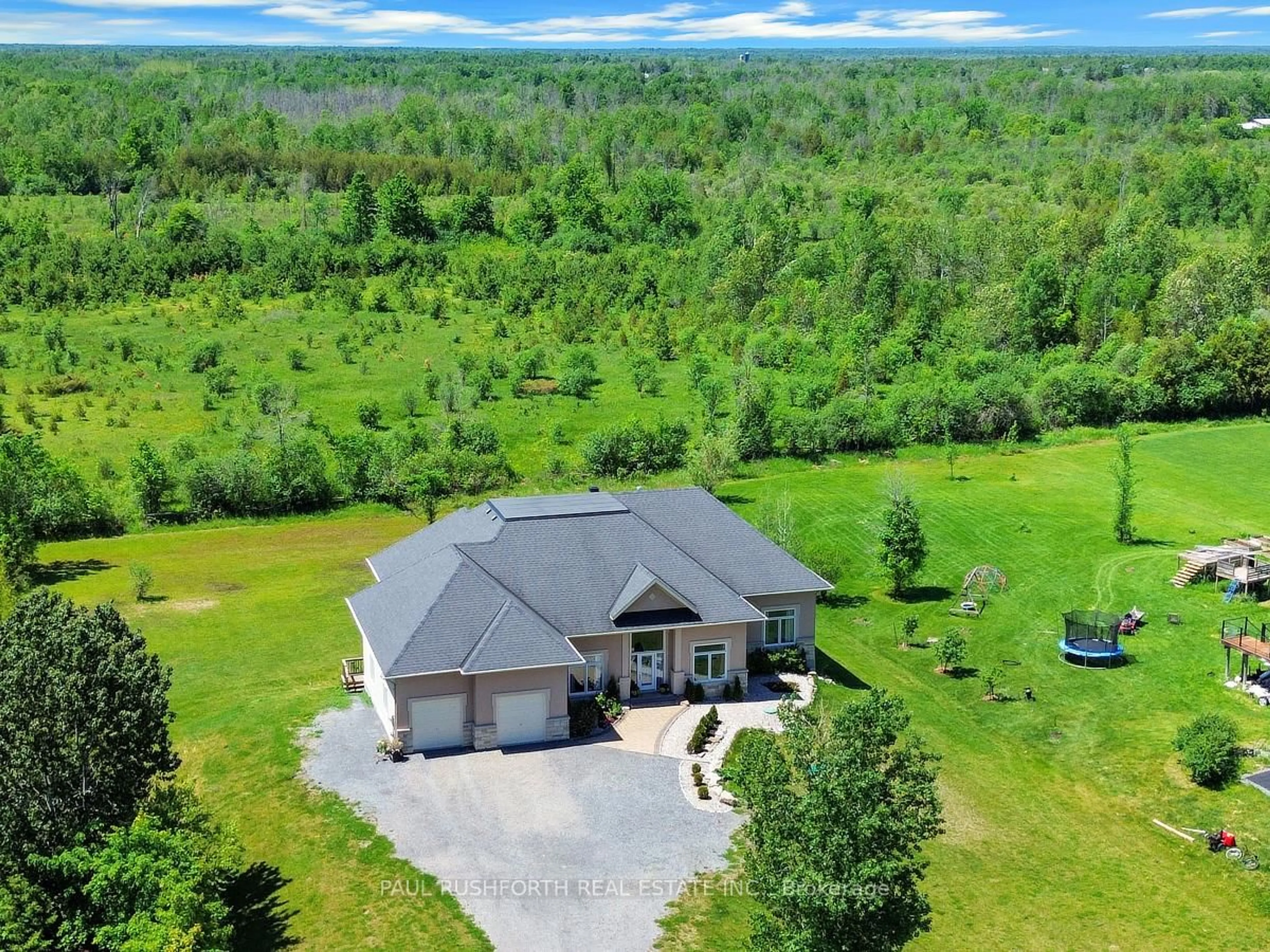 A pic from outside/outdoor area/front of a property/back of a property/a pic from drone, unknown for 195 Stonewood Dr, Carleton Place Ontario K7C 3P2