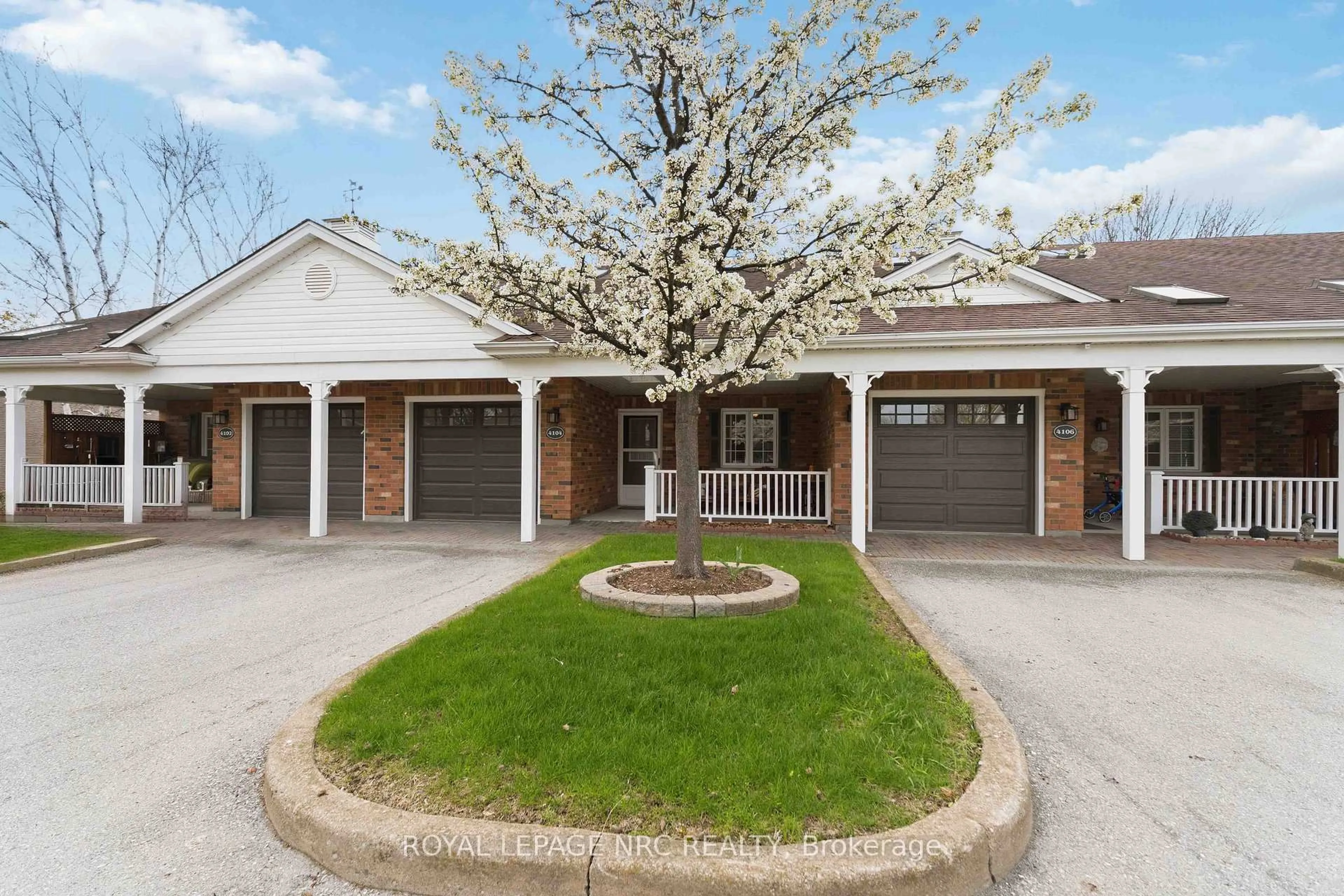 Unknown for 4104 Loganberry Crt #2, Lincoln Ontario L0R 2C0