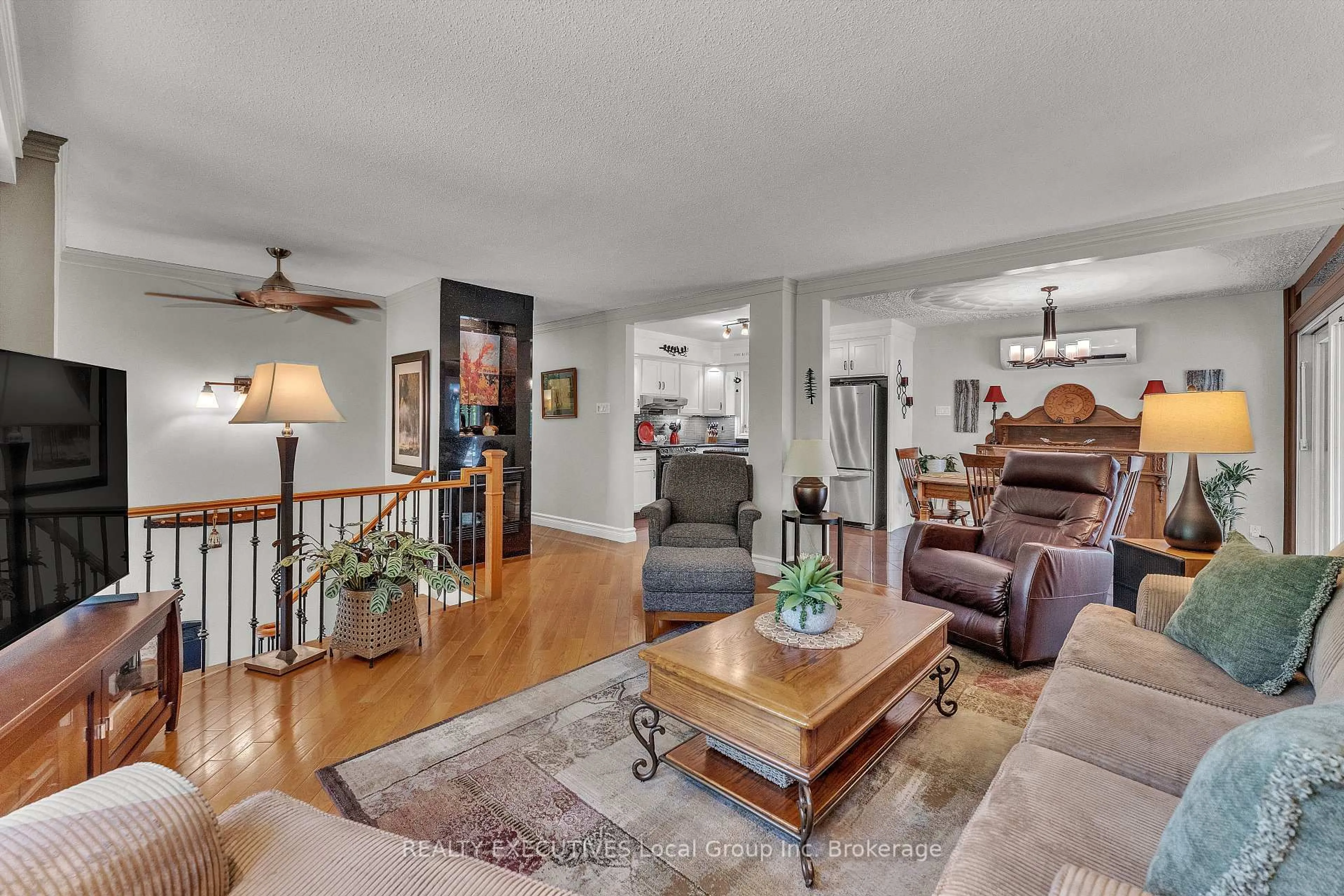 Living room with furniture, unknown for 190 Mirimishi Rd, East Ferris Ontario P0H 1K0
