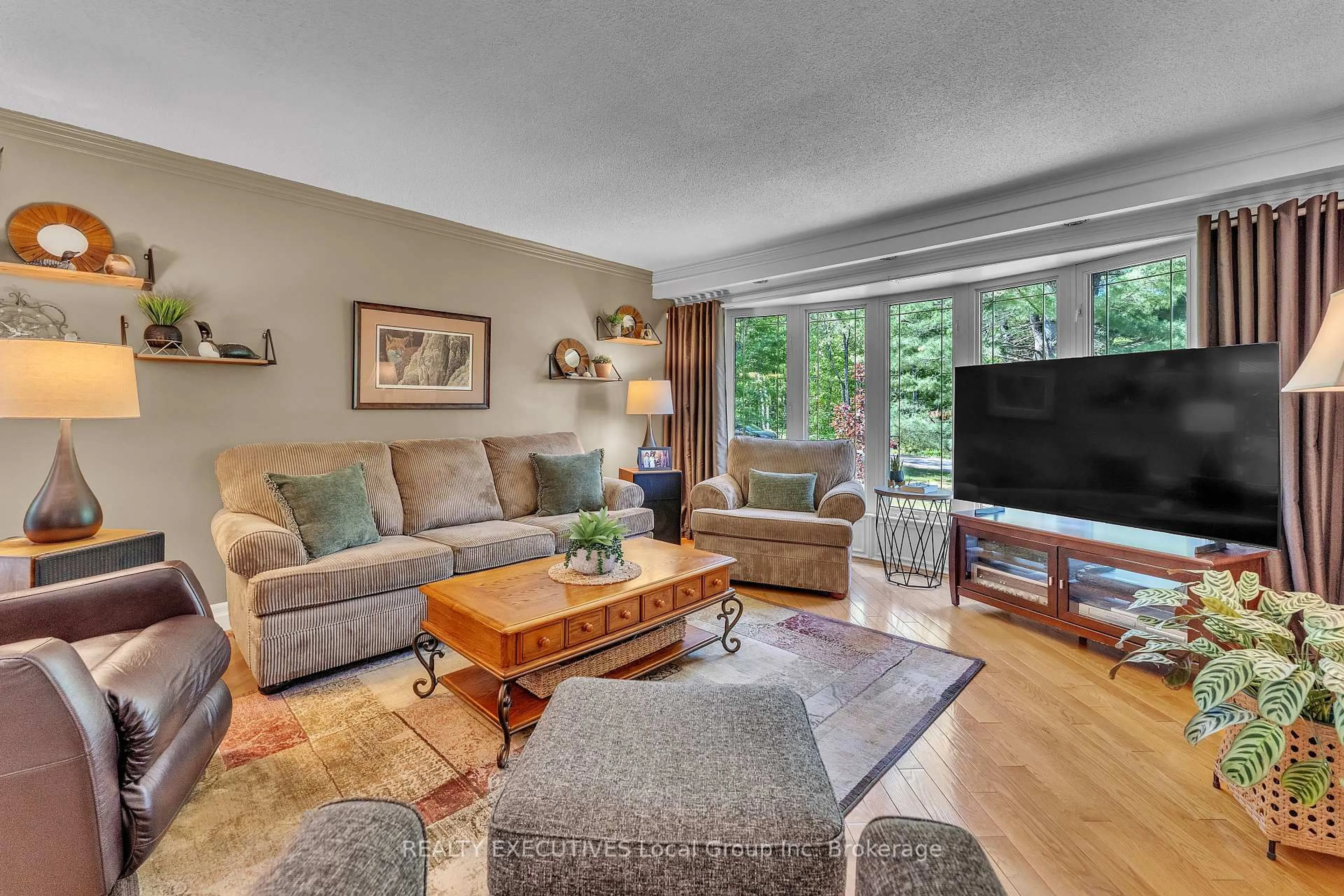 Living room with furniture, unknown for 190 Mirimishi Rd, East Ferris Ontario P0H 1K0