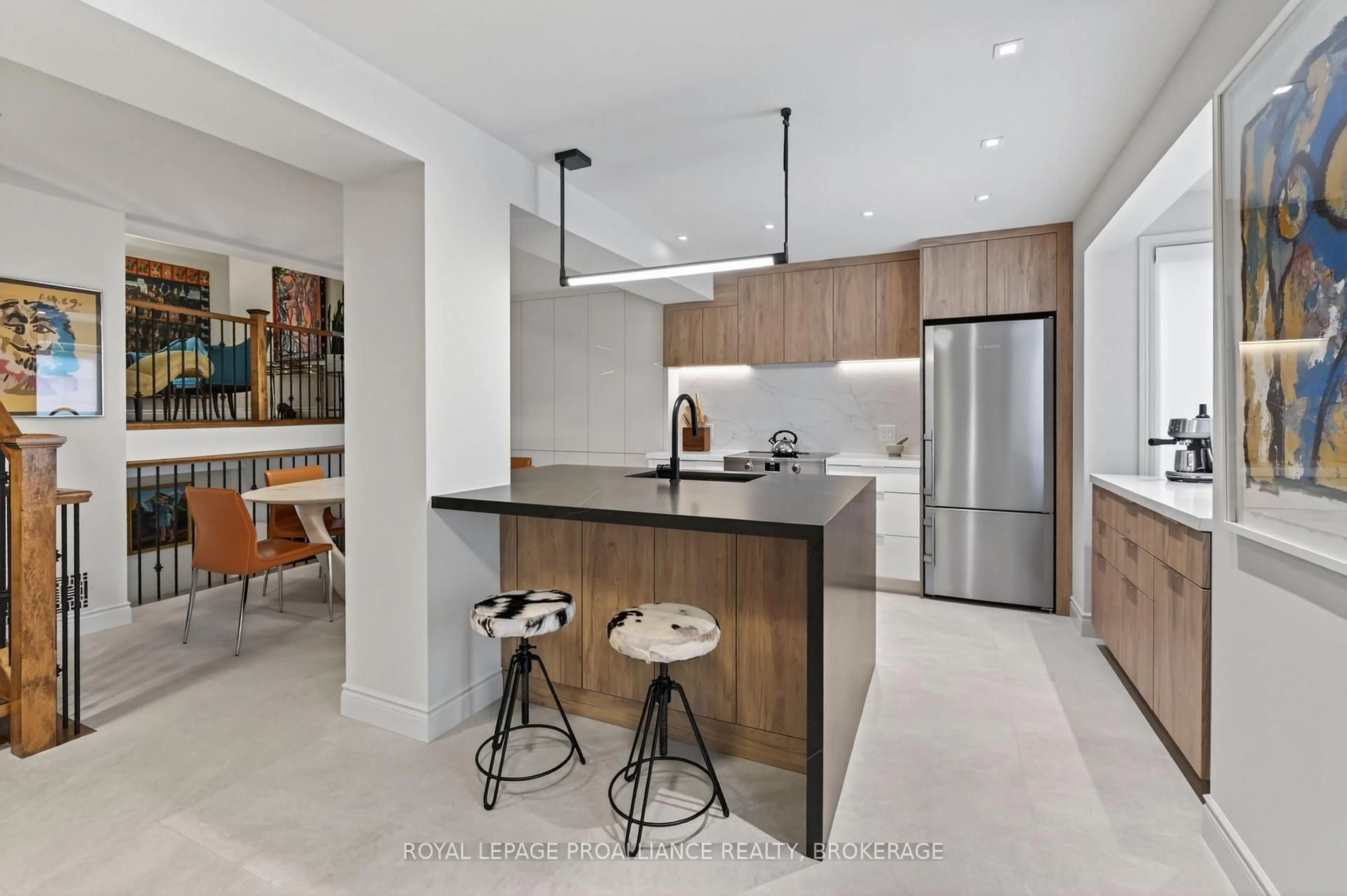 Contemporary kitchen, unknown for 1 Place D'armes Pl #43, Kingston Ontario K7K 6S2