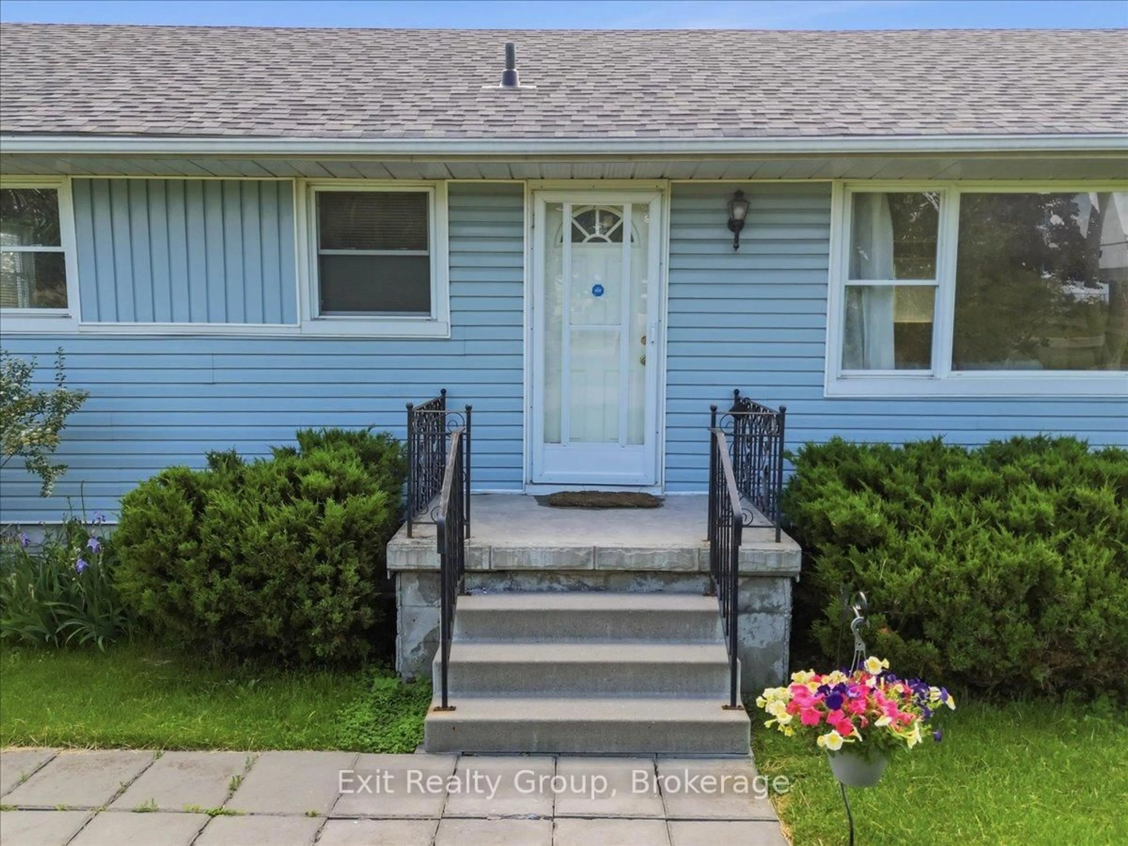 Home with vinyl exterior material, street for 109 Aikins Rd, Quinte West Ontario K8N 4Z2
