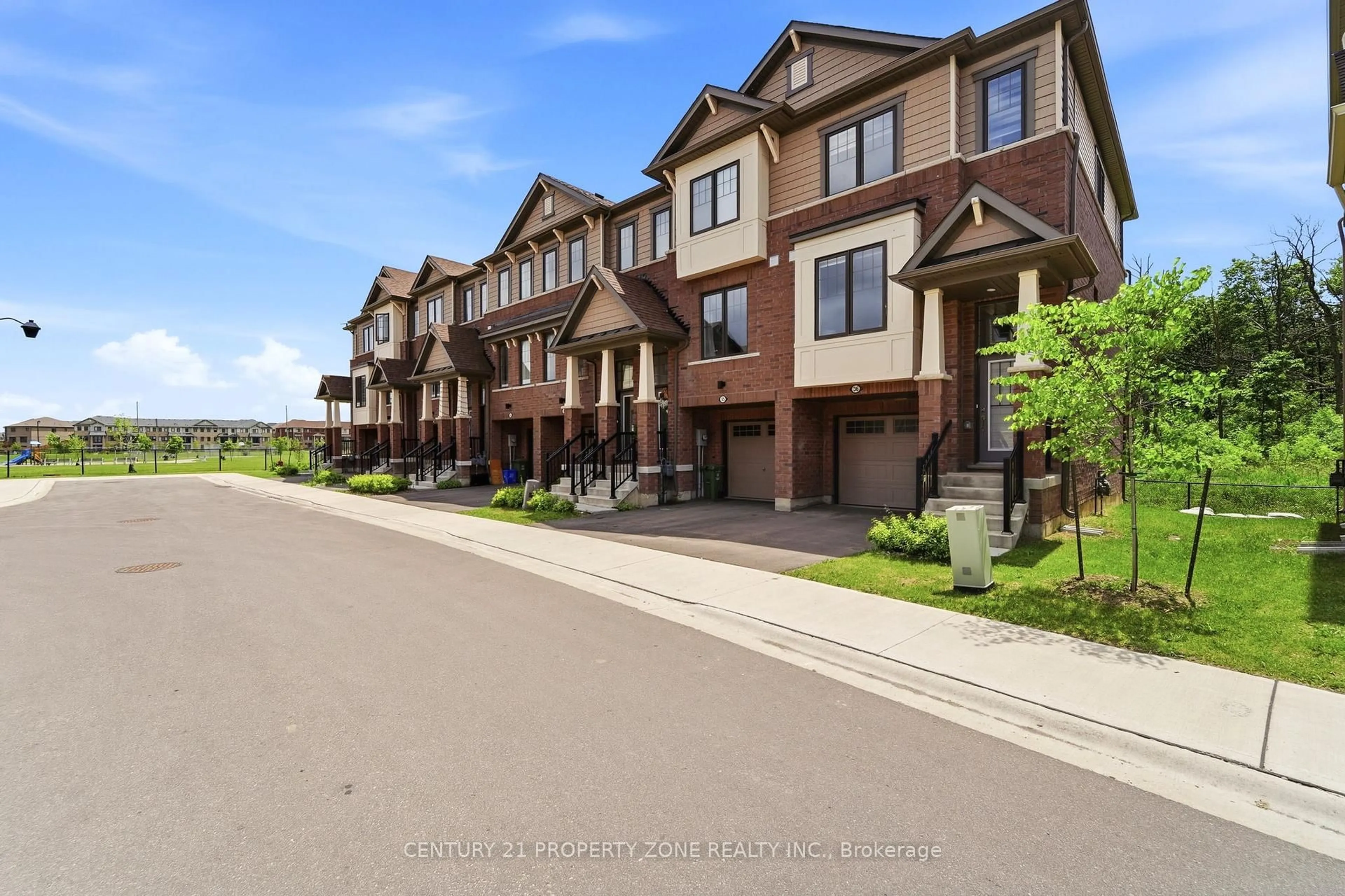 A pic from outside/outdoor area/front of a property/back of a property/a pic from drone, street for 185 Bedrock Dr #36, Hamilton Ontario L8J 0M5
