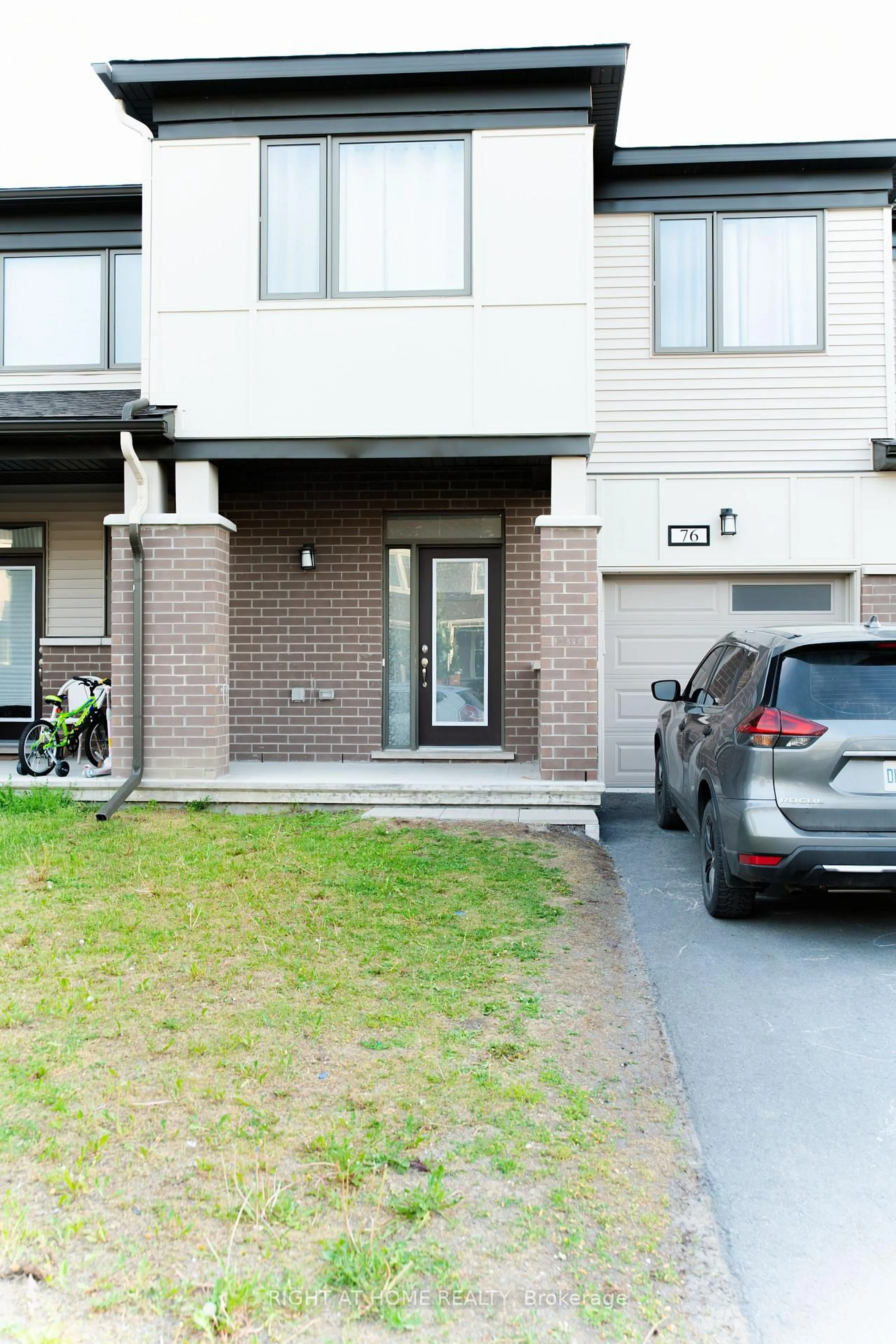 Unknown for 76 Kindred Row, Ottawa Ontario K2S 3A2