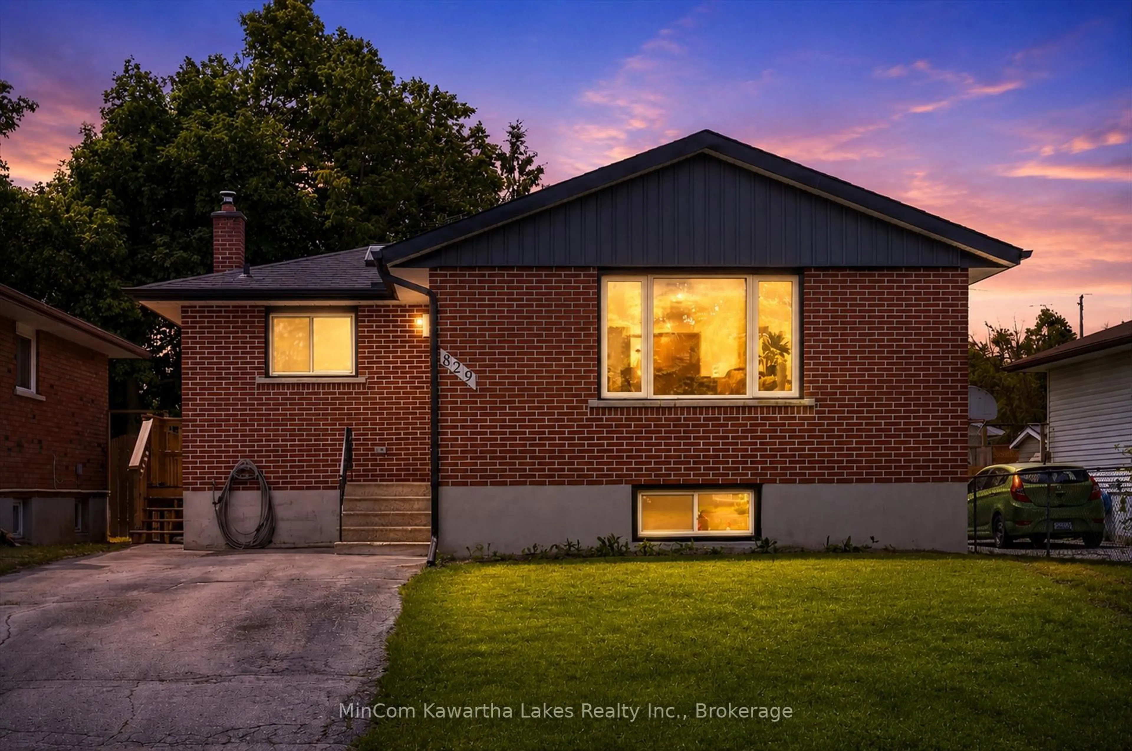 Home with brick exterior material, street for 829 Orpington Rd, Peterborough Ontario K9J 4A6