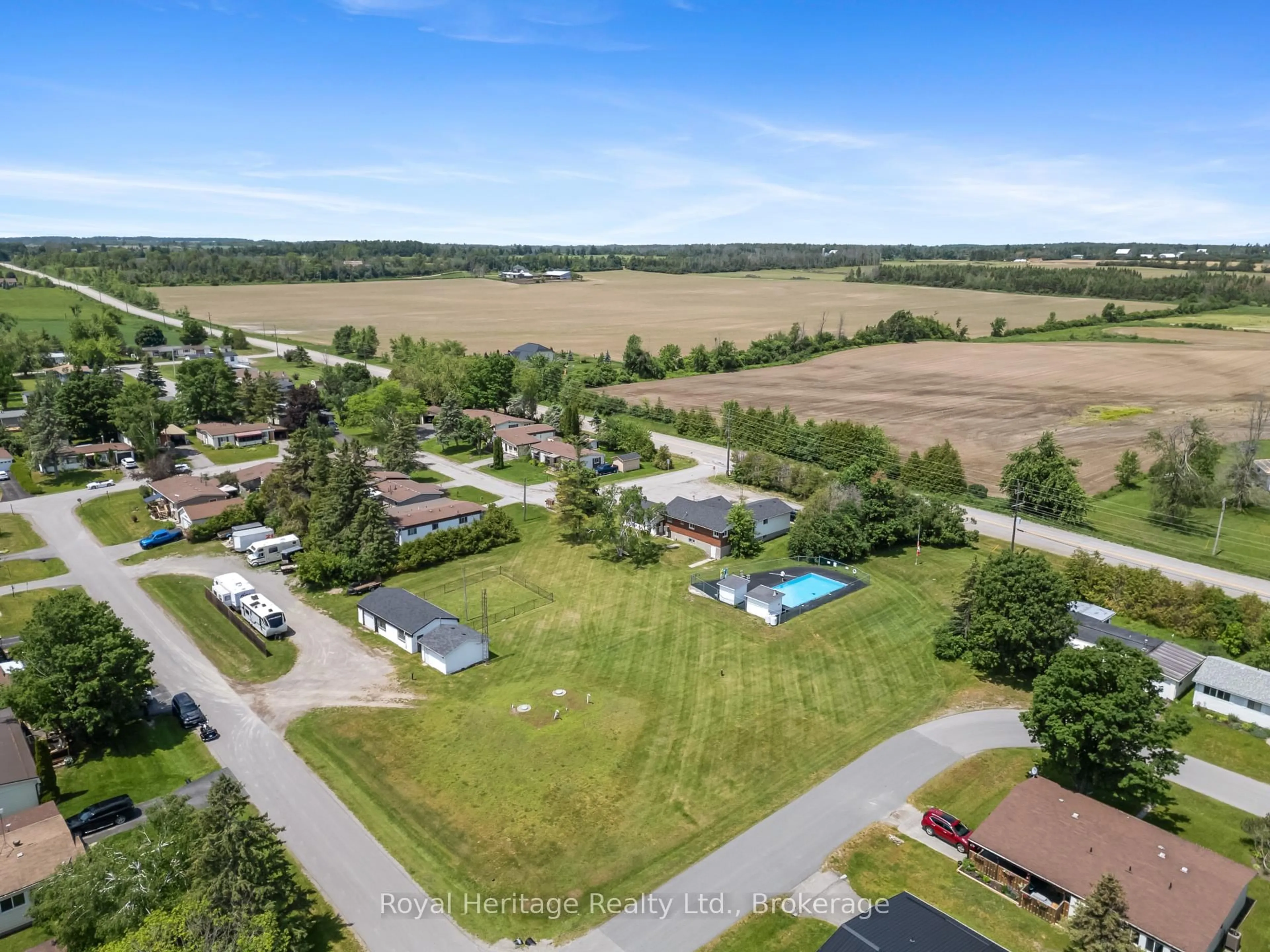 A pic from outside/outdoor area/front of a property/back of a property/a pic from drone, water/lake/river/ocean view for 17 Circle Dr, Kawartha Lakes Ontario K9V 0H7