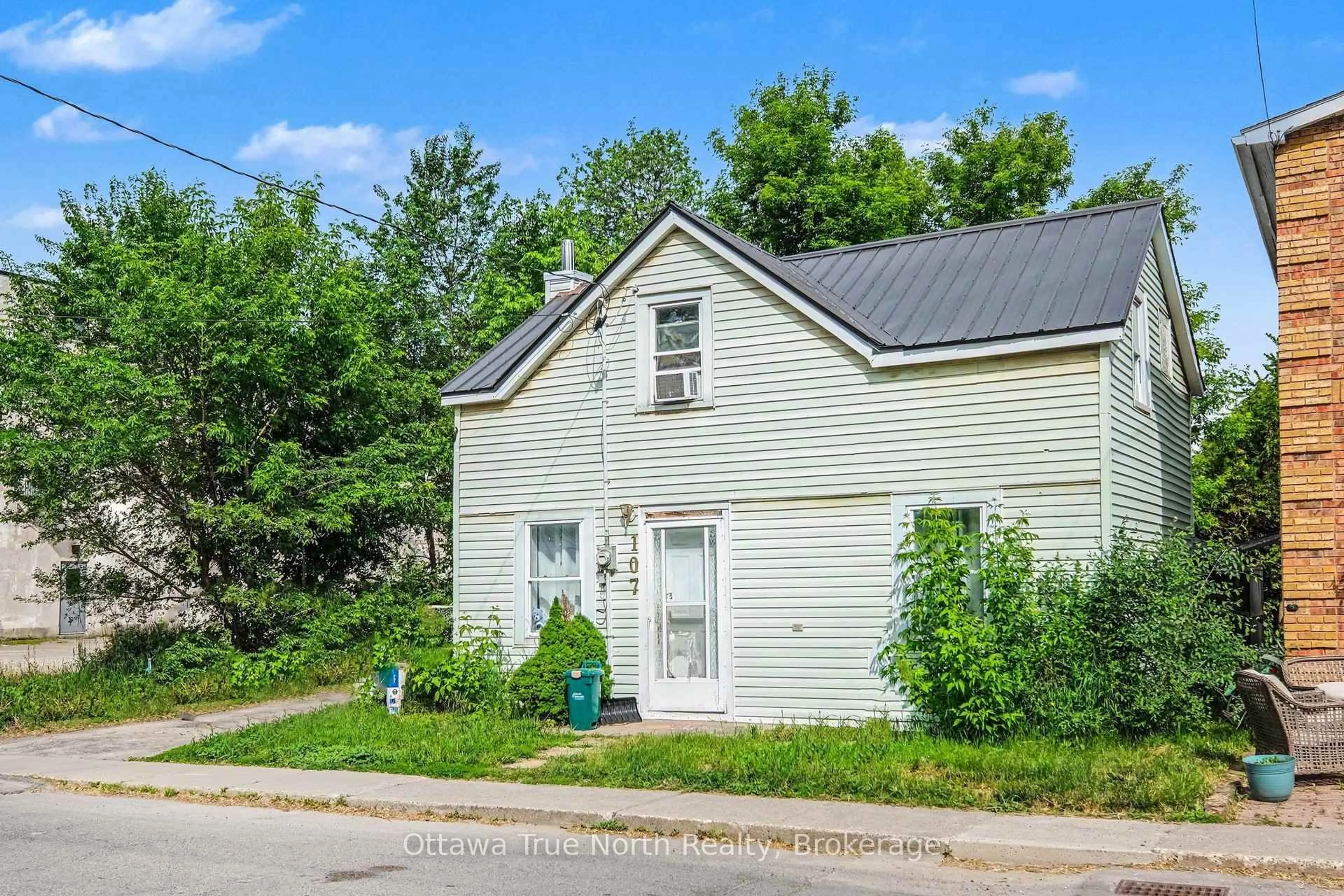 Unknown for 107 Oxford St, North Grenville Ontario K0G 1J0