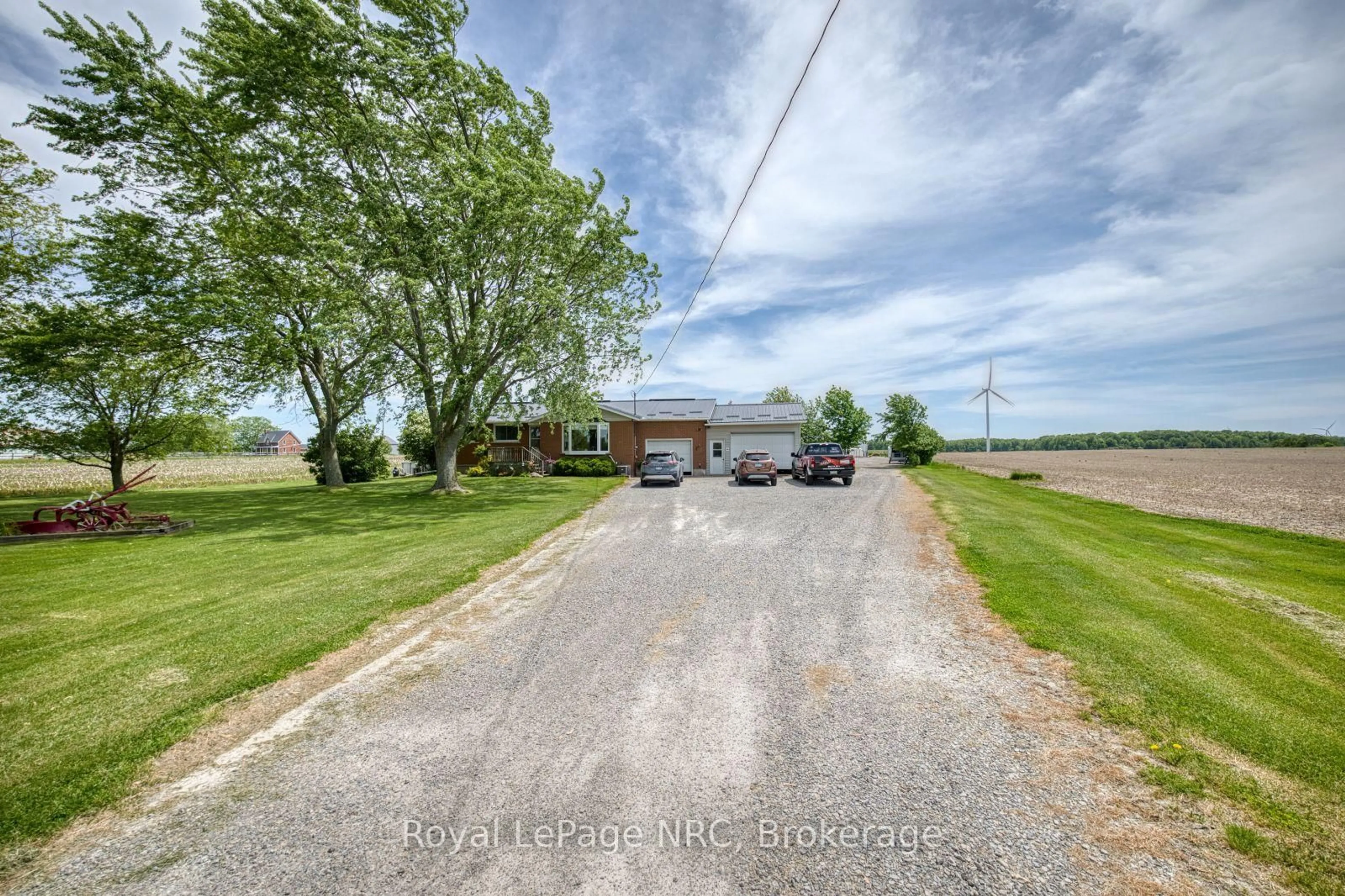 A pic from outside/outdoor area/front of a property/back of a property/a pic from drone, street for 4276 Haldimand Rd 20, Haldimand Ontario N1A 2W3