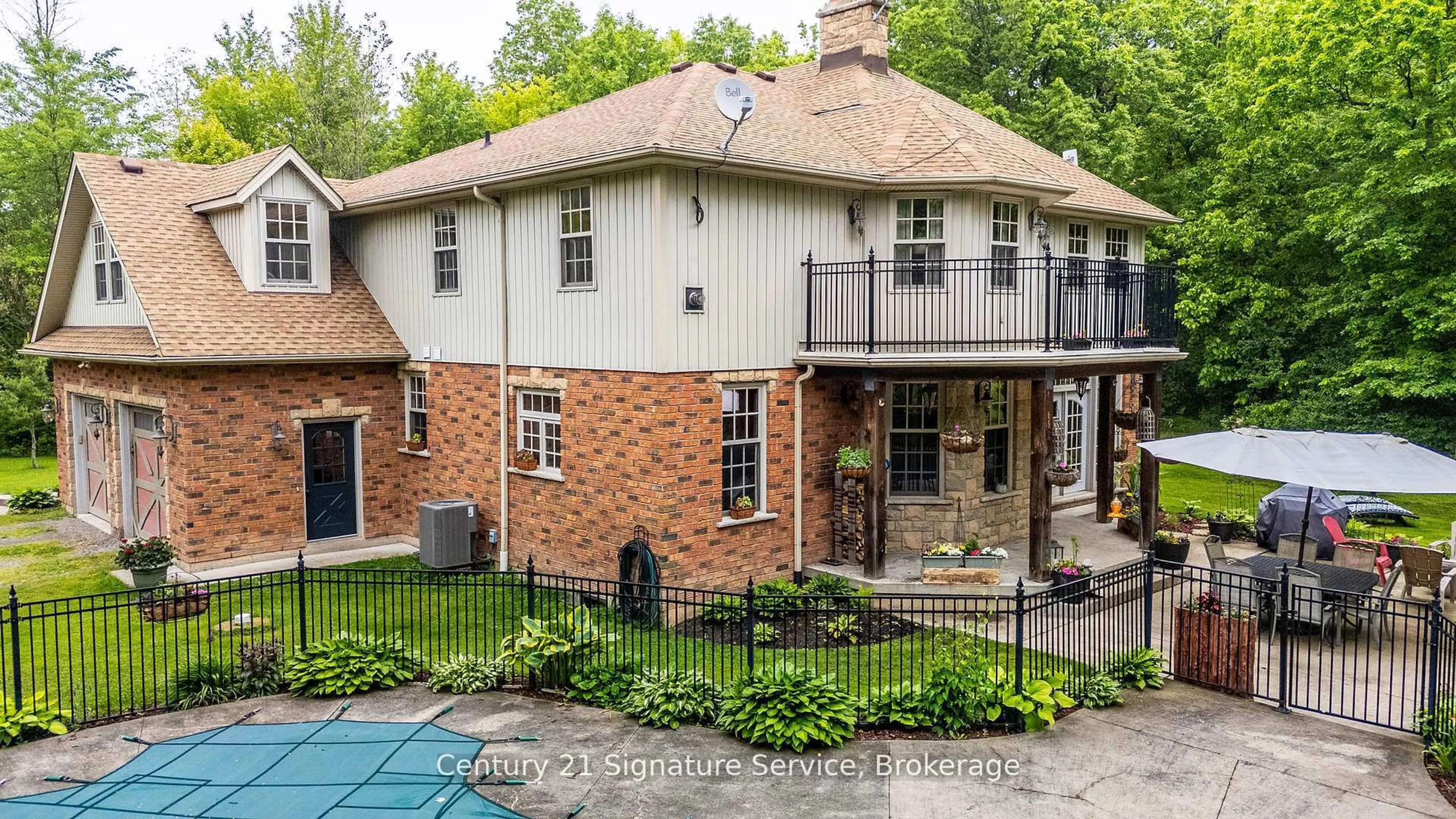Home with brick exterior material, street for 2495 Garrison Rd, Fort Erie Ontario L0S 1N0