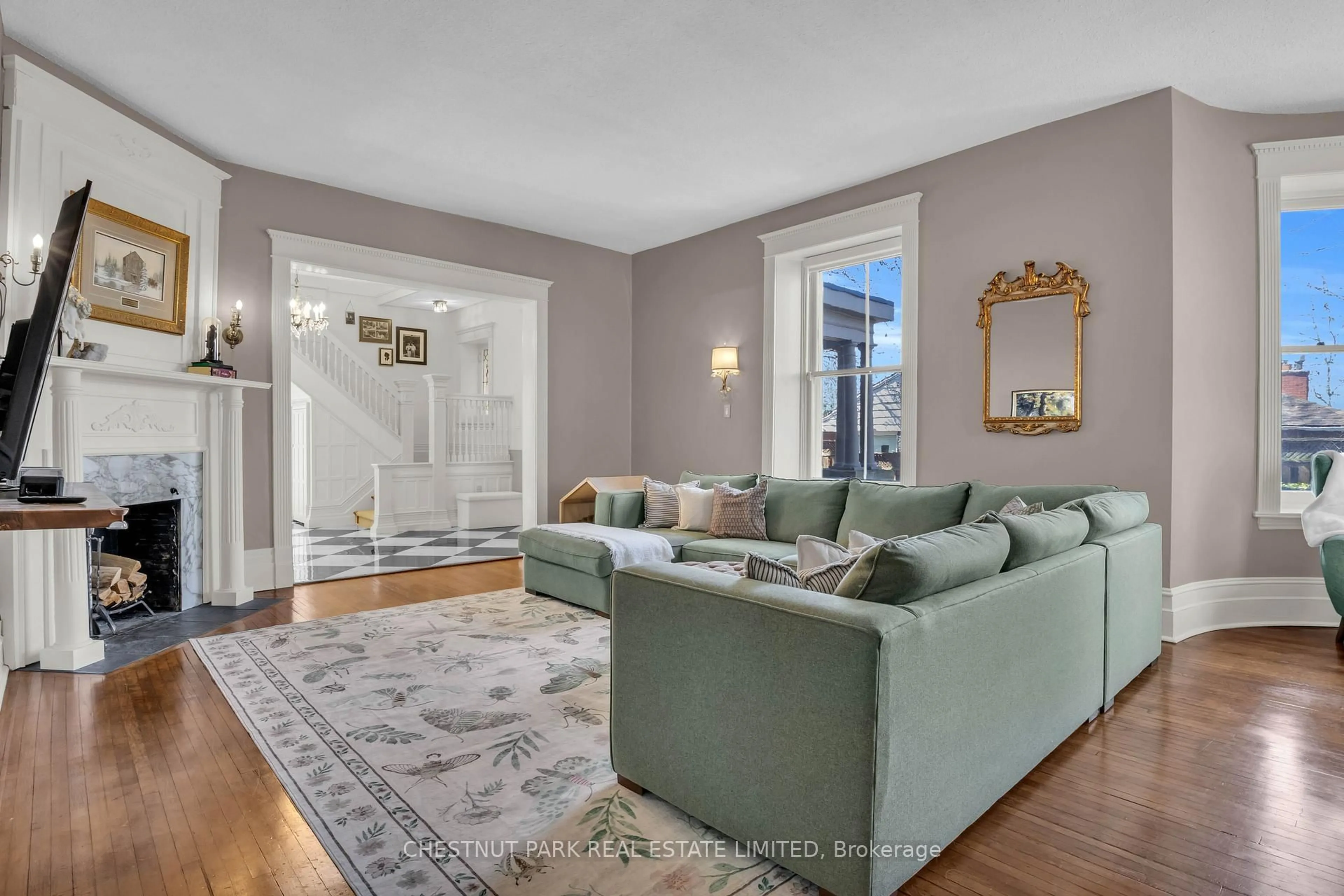 Living room with furniture, unknown for 54 Bruce St, Cambridge Ontario N1R 2E3